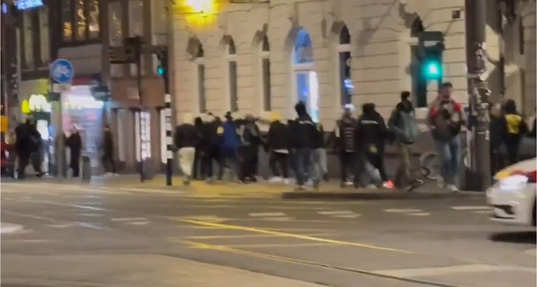 a19dff58-a52d-4561-8eda-c64ece8e840d