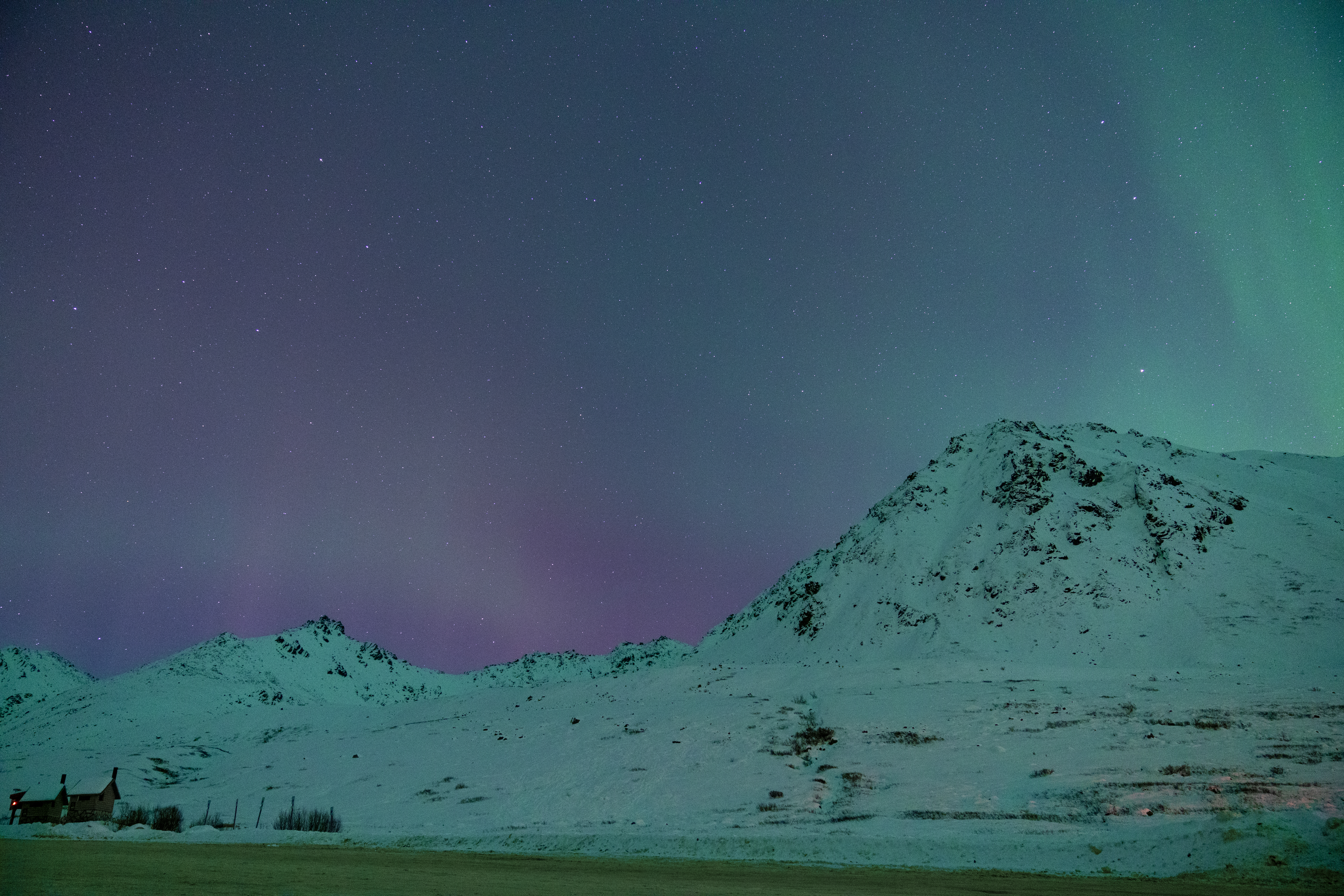 Polarna svjetlost na nebu iznad Aljaske
