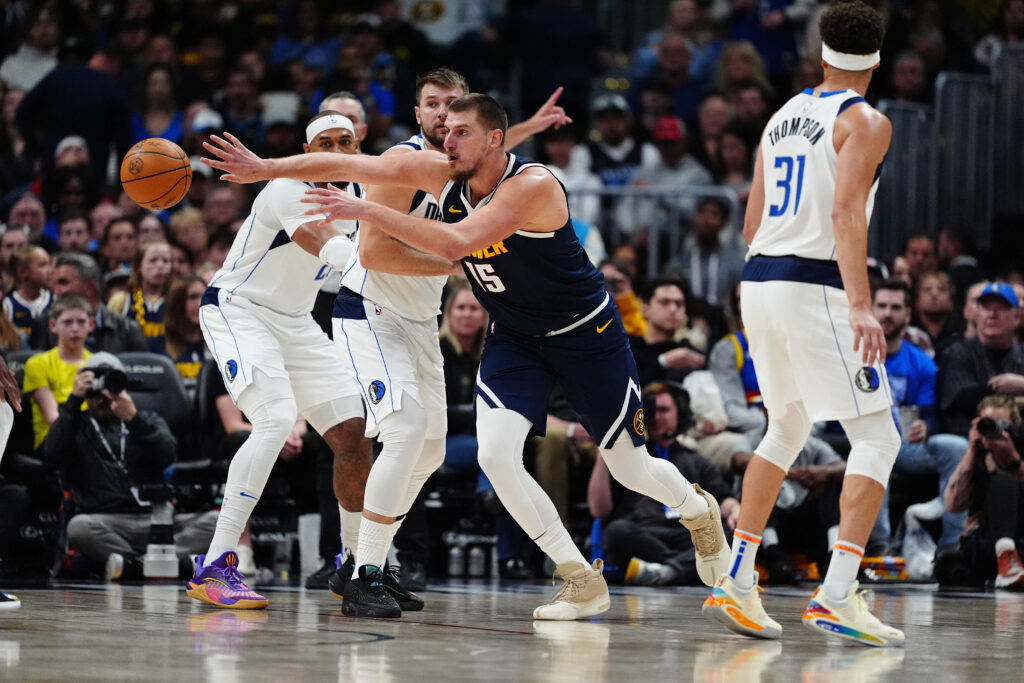 1731306384-2024-11-11T040209Z_750089035_MT1USATODAY24732981_RTRMADP_3_NBA-DALLAS-MAVERICKS-AT-DENVER-NUGGETS-1024x683.jpg