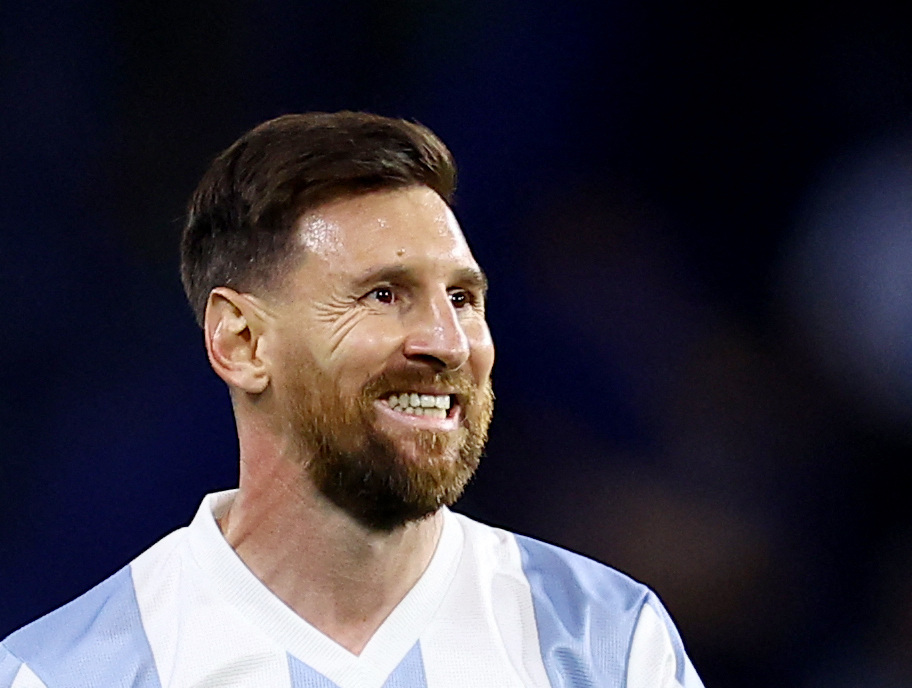 World Cup - South American Qualifiers - Argentina v Peru