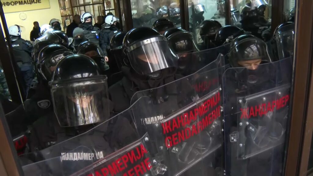 specijalci novi sad protesti