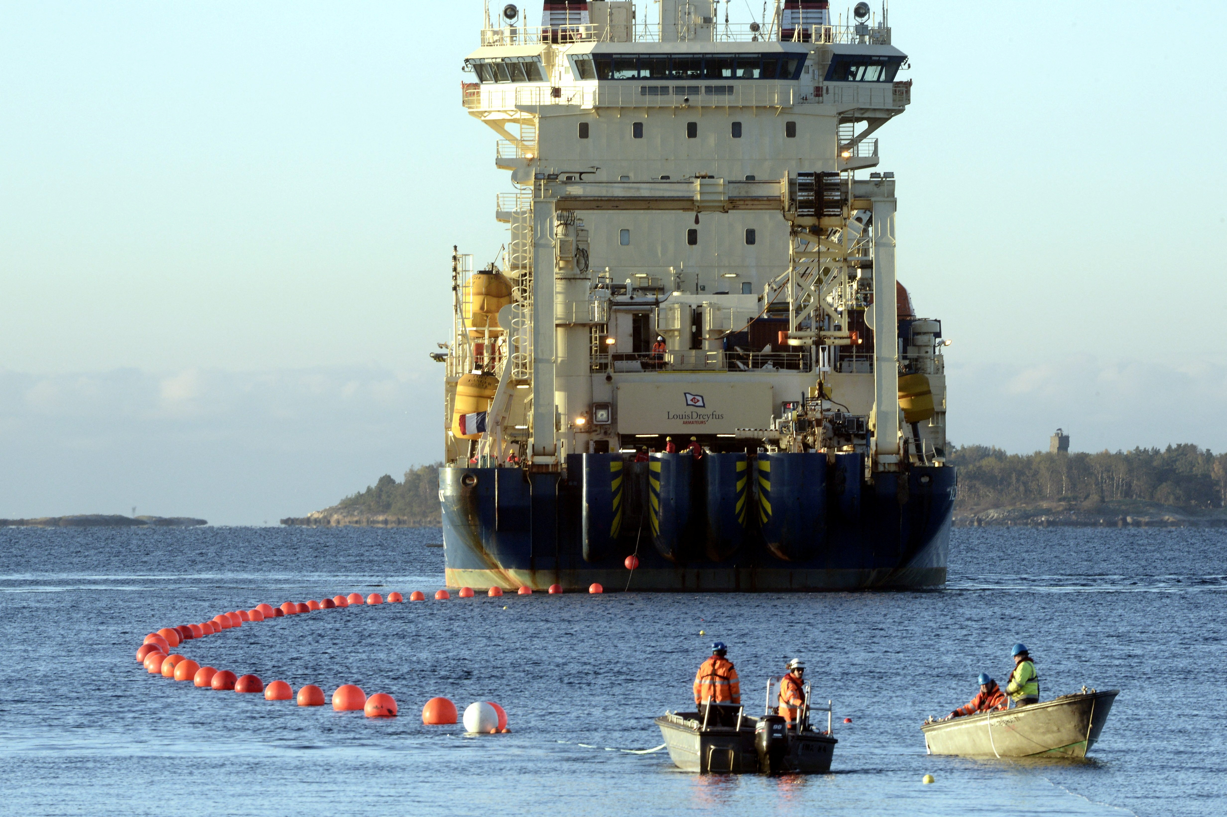 Submarine cable from Finland to Germany laid to the bottom of the Baltic Sea