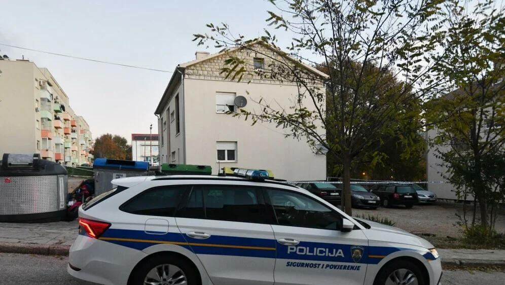 62960625-eksplozoja-u-stambenoj-zgradi-u-kninu