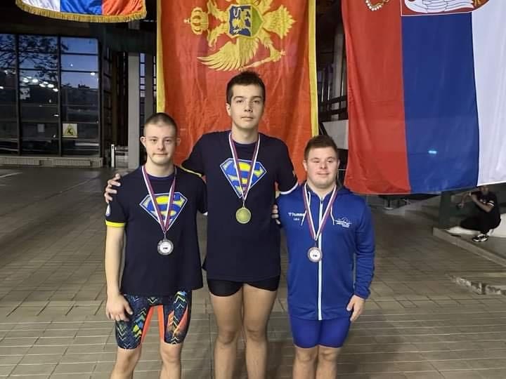 29e03574-4240-423d-99de-e201403a0710