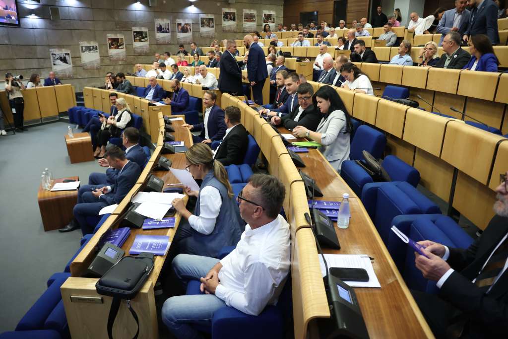 l_267c123fff2d96203d4e0718418a4dfc