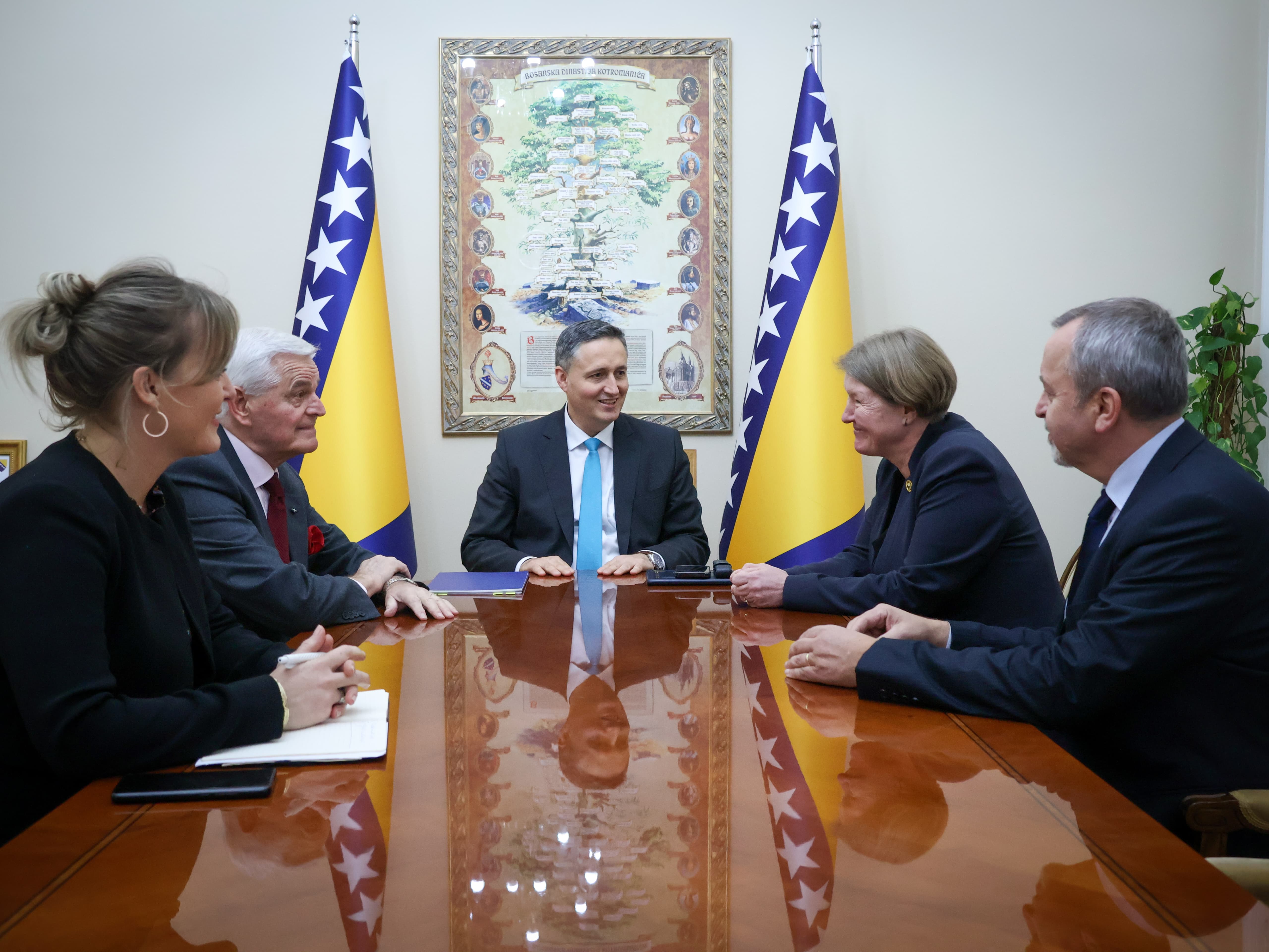 IMG-20241129-WA0006(1)