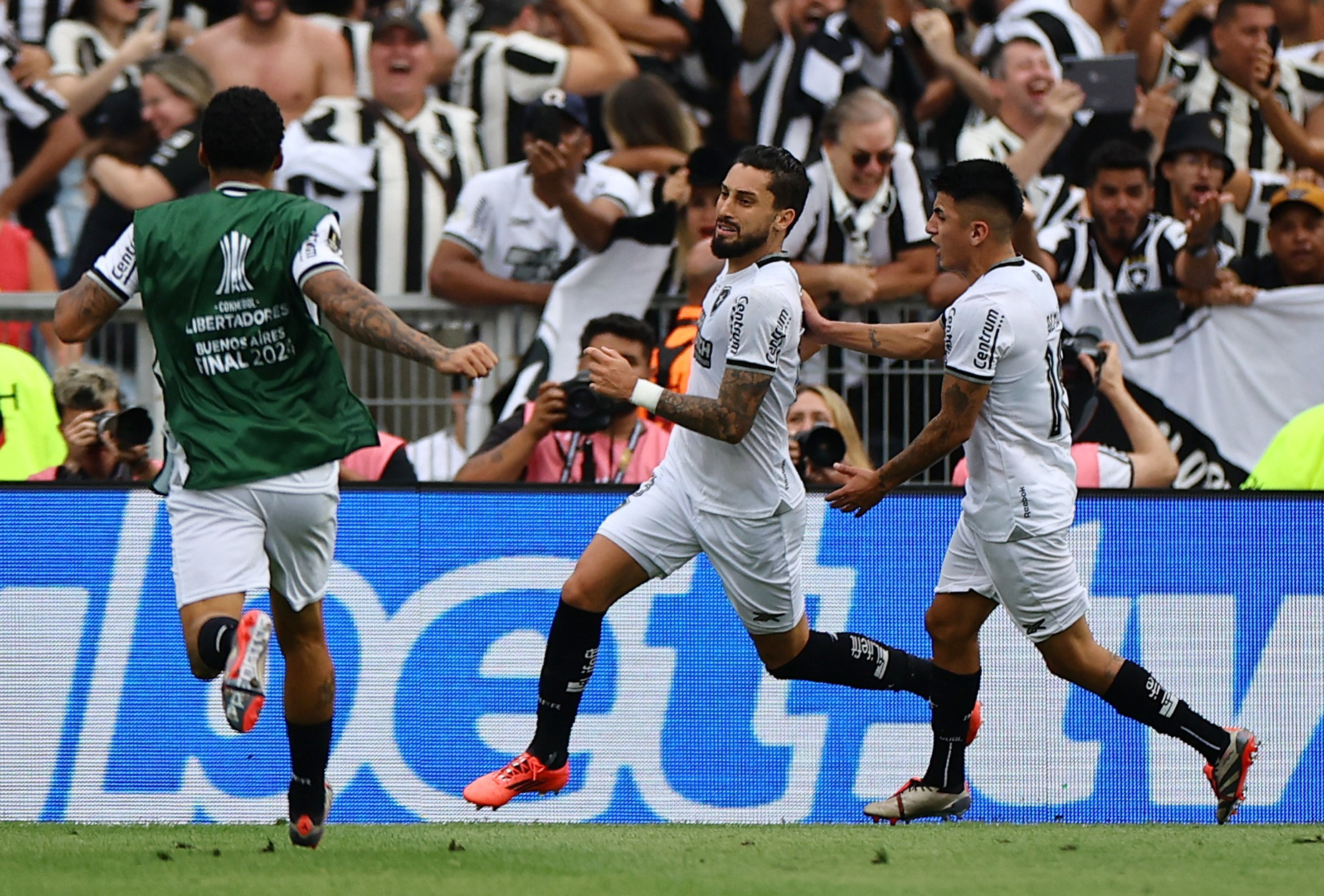 REUTERS/Agustin Marcarian
