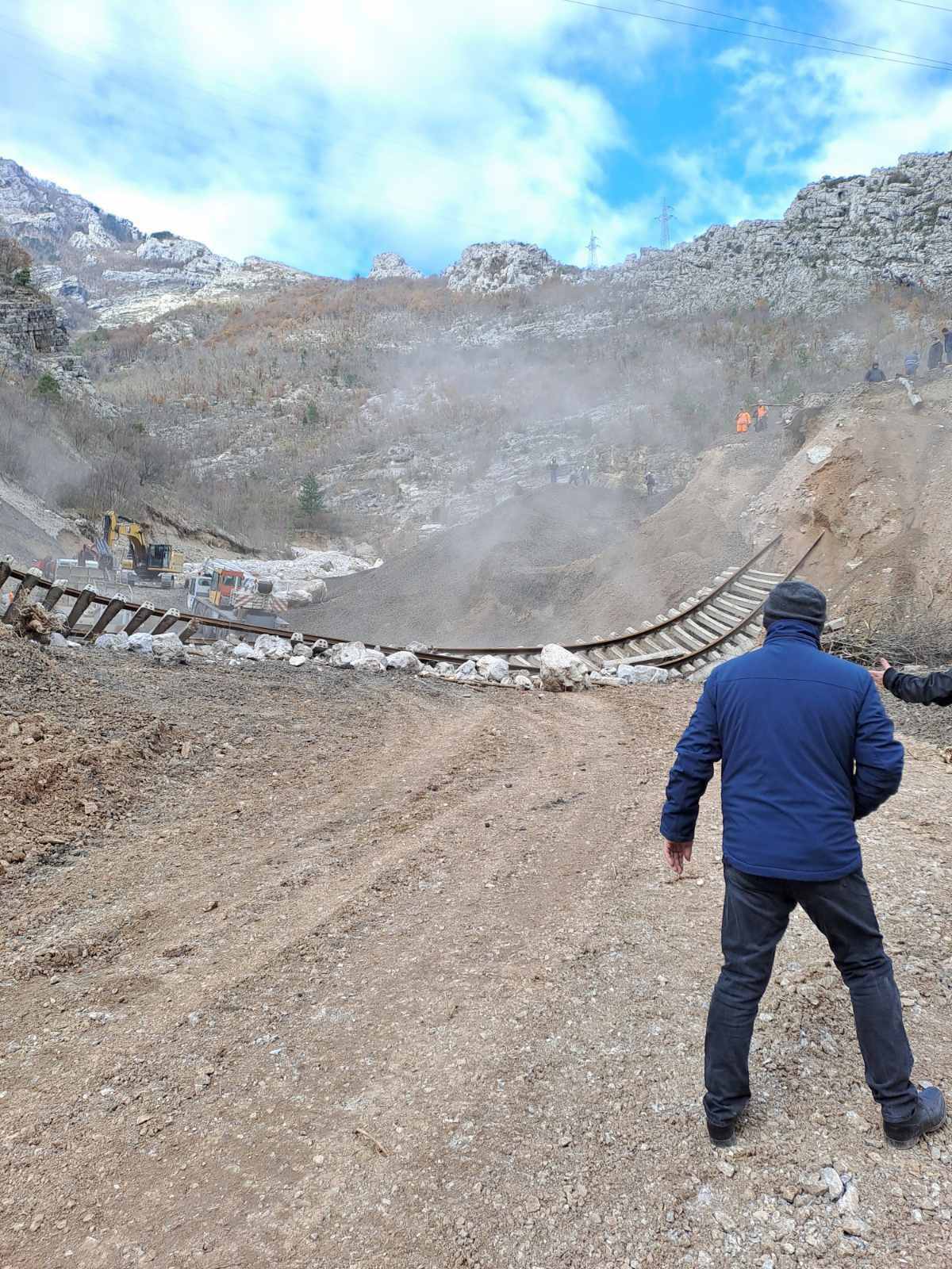 rekonstrukcija zeljeznicke pruge komadinovo donja jablanica