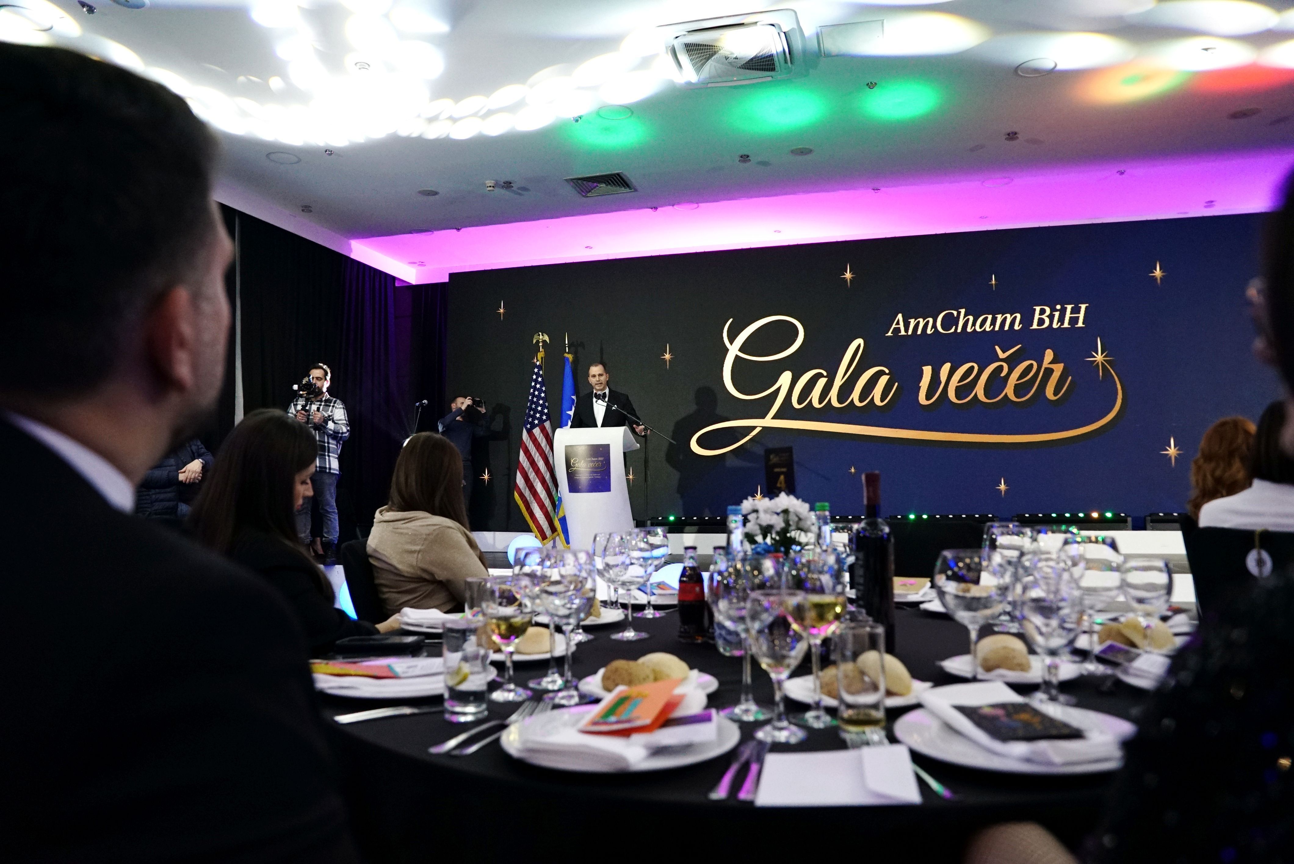 5984b581989bba5d57941d3ec1914604