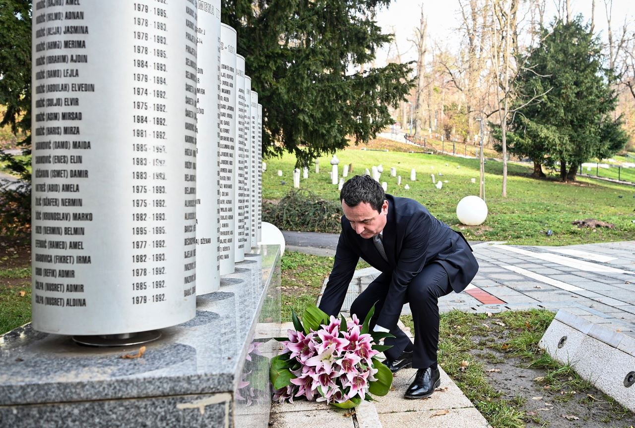 Kurti spomenik ubijenoj djeci