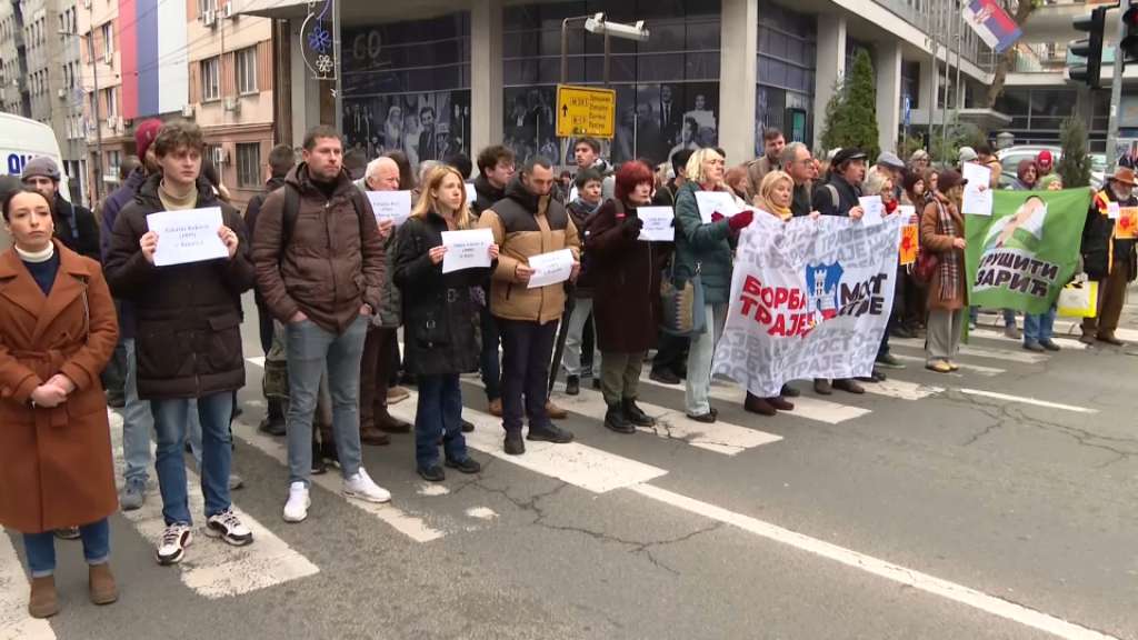 l_de8fa71ff5cd8f52a7cd31fd2954748d