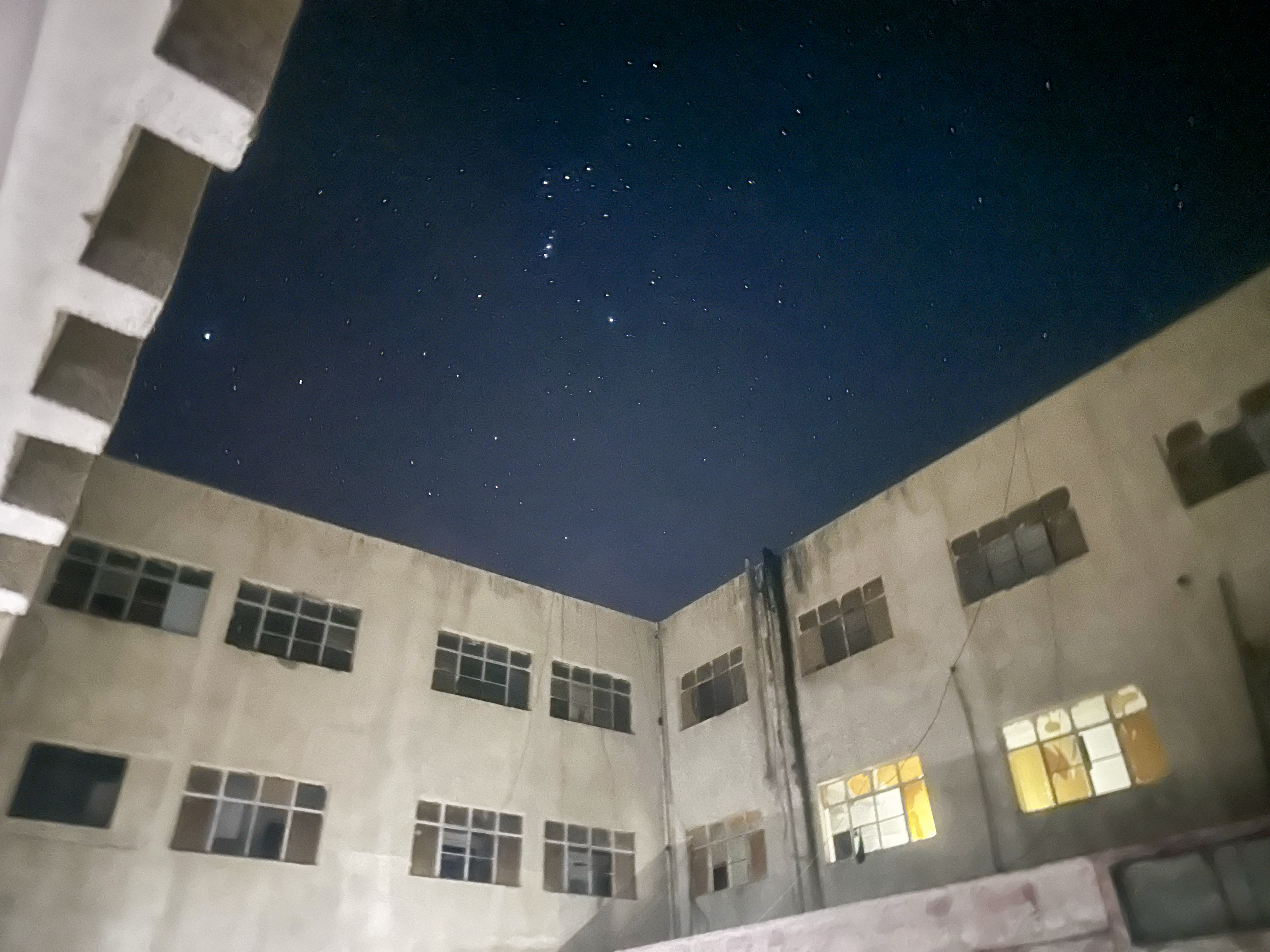 Mjesto torture u Siriji: AA snimila potragu za zatočenicima tajnih prostorija zatvora Sednaja