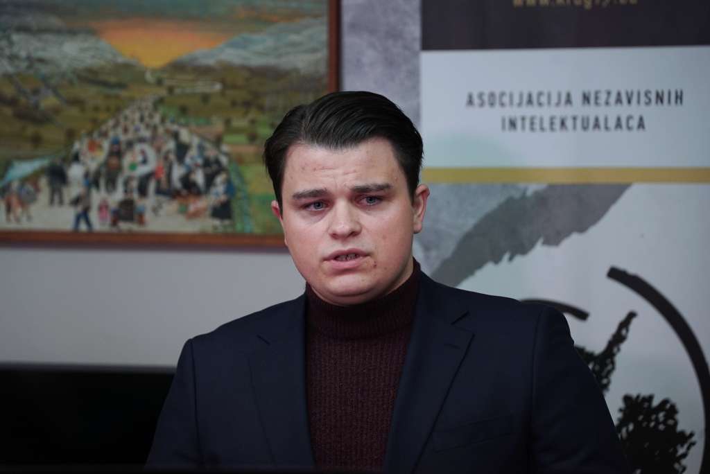 l_fce01564d40acc972fec0109fb113524