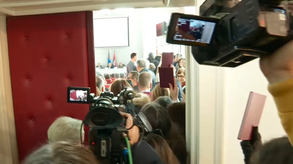 1734513931-NIS-blokada-studenti-live-upad-na-sednicu-1024x576