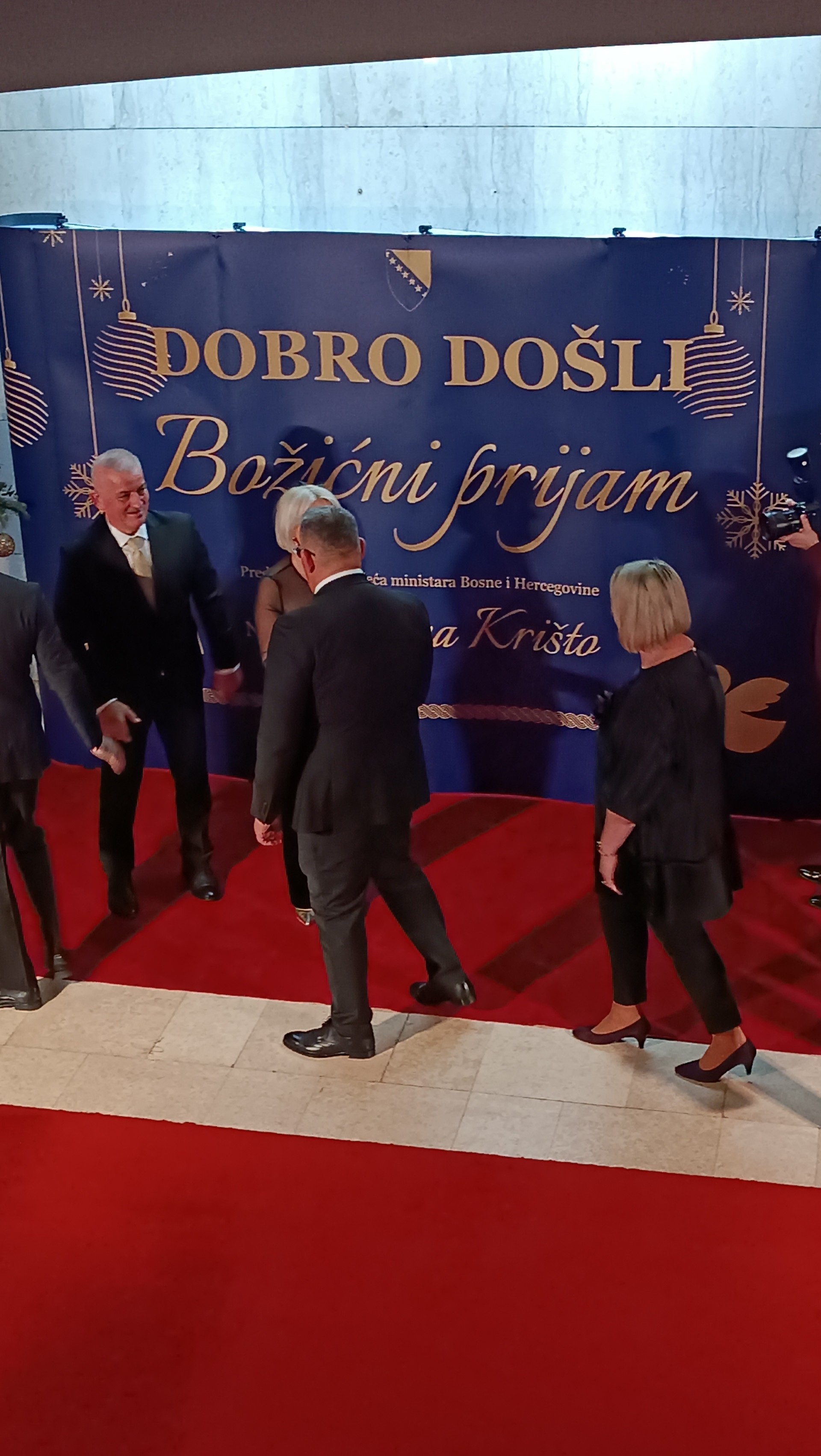 thumbnail_pro-qOclpR6i