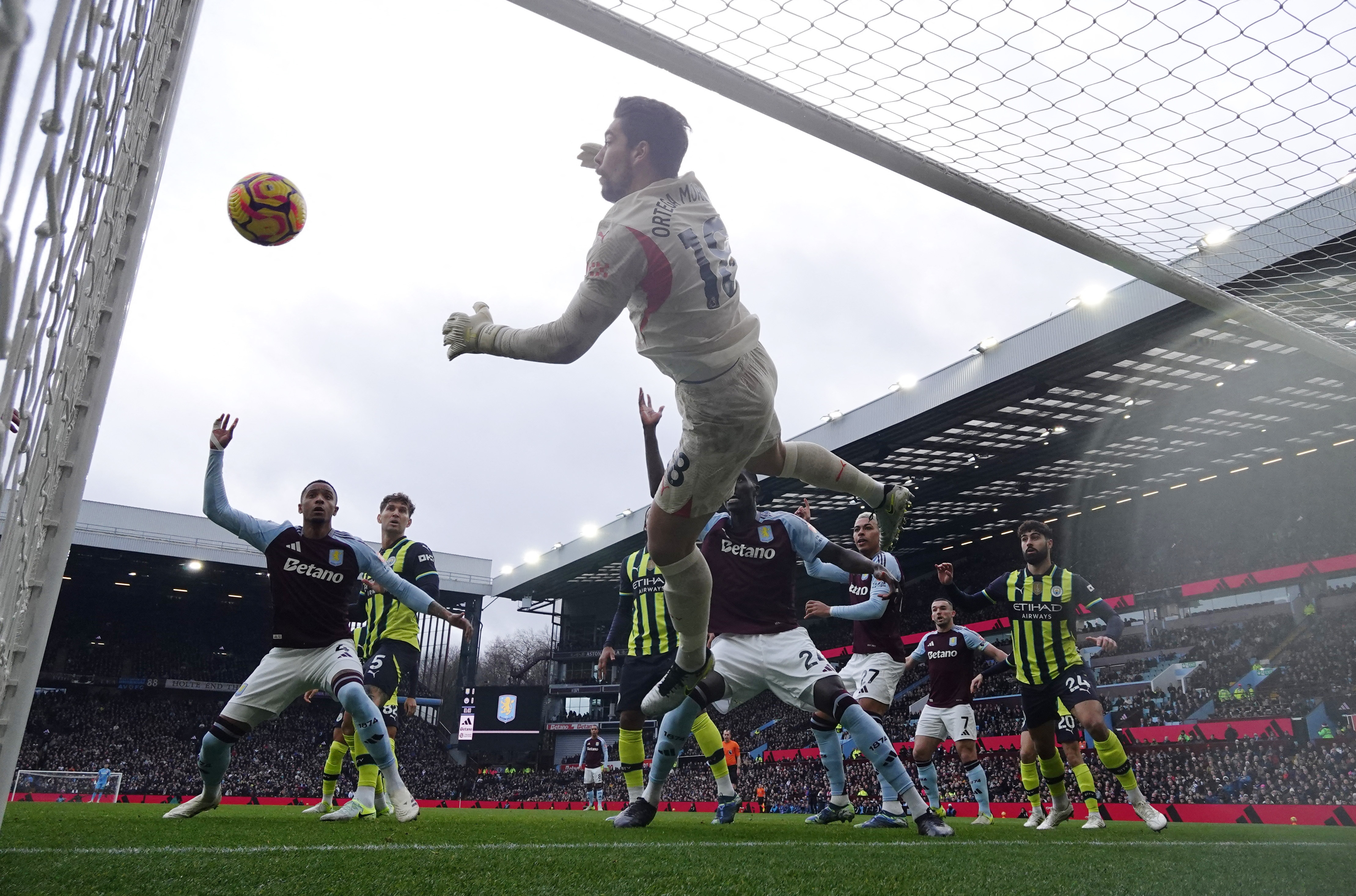 REUTERS/Hannah Mckay 