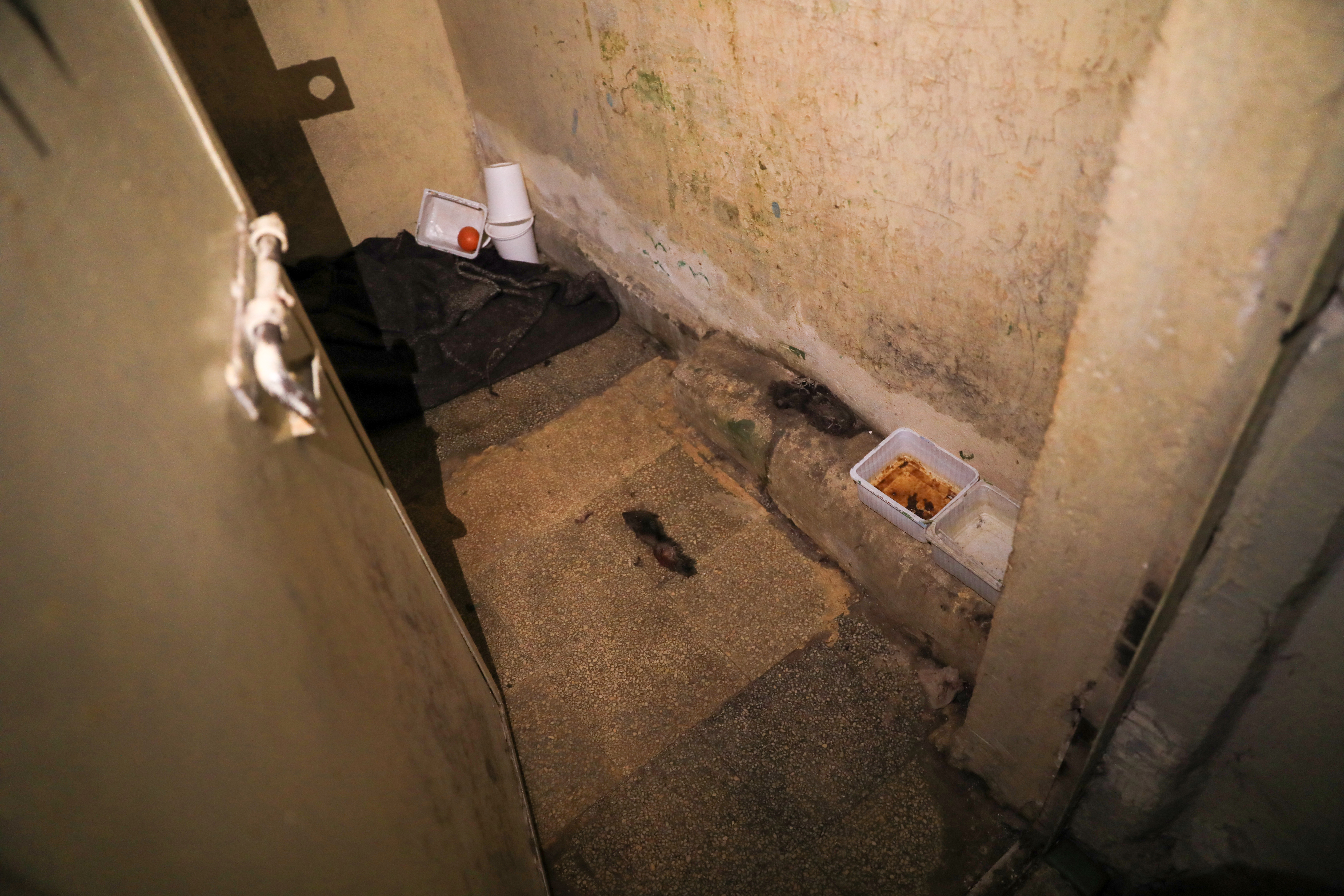 Centri za mučenje zarobljenika u Siriji otkrivaju se iz dana u dan