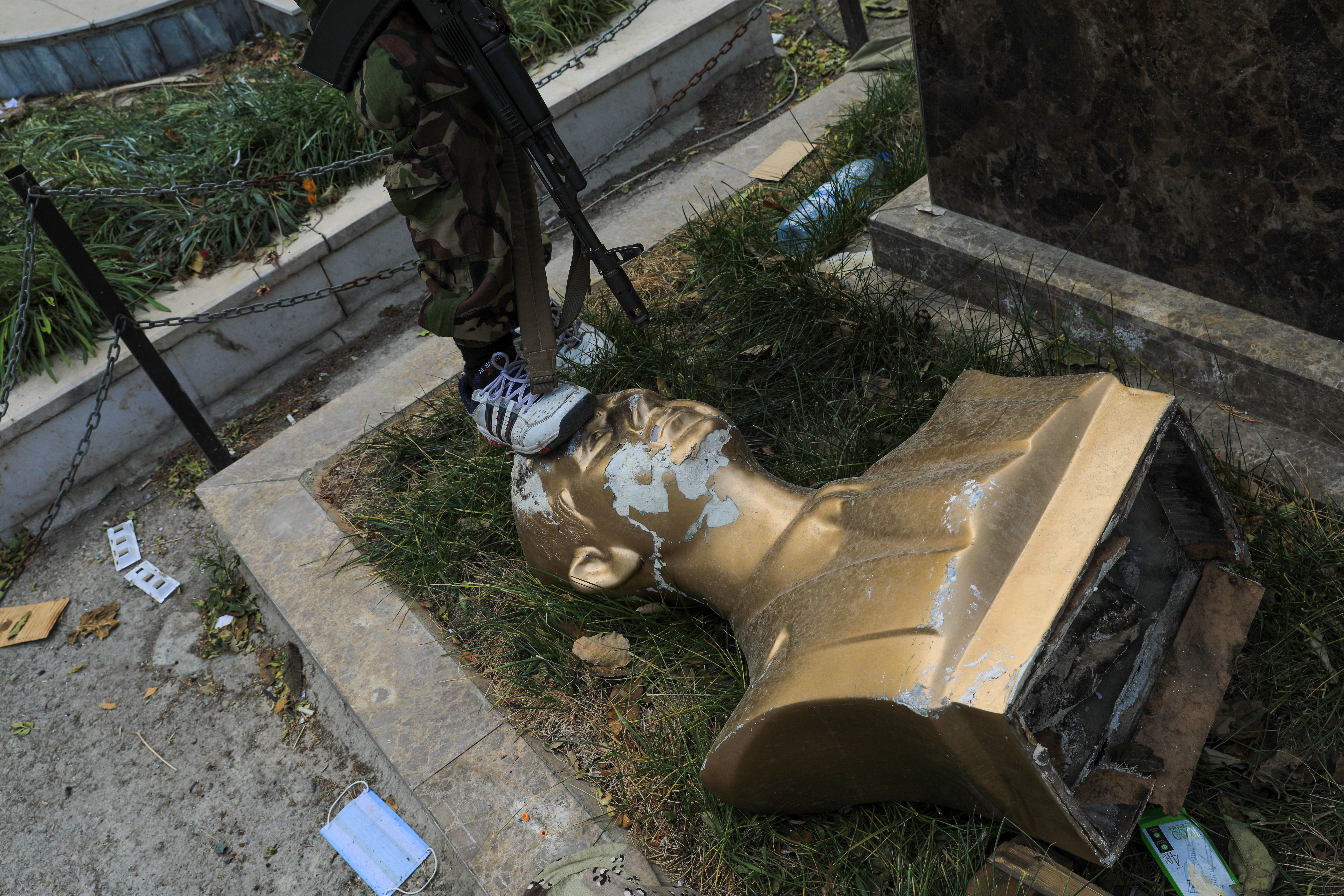 Centri za mučenje zarobljenika u Siriji otkrivaju se iz dana u dan