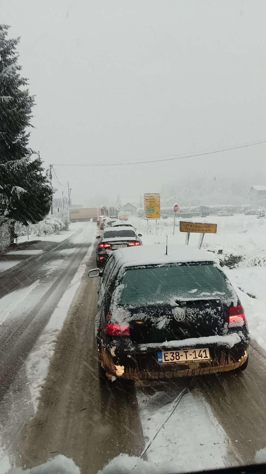 Crna hronika (Snijeg na Karauli)