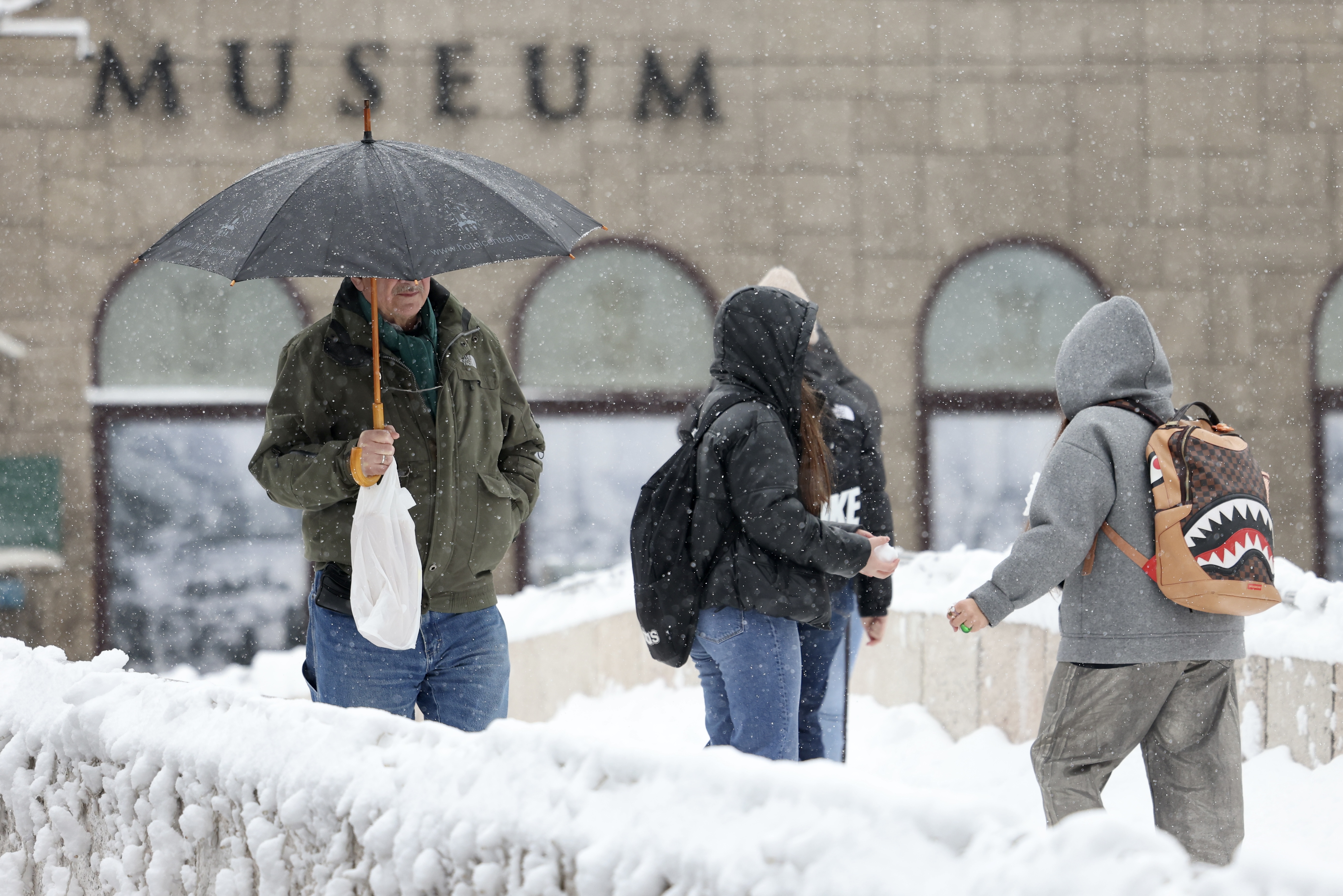 snijeg, Sarajevo, zima, građani