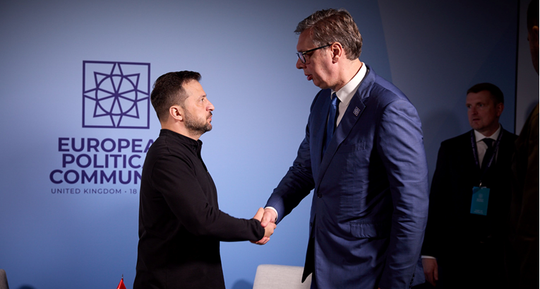 01ef3ef2-1fe3-4d04-95e0-685ecb8002ae