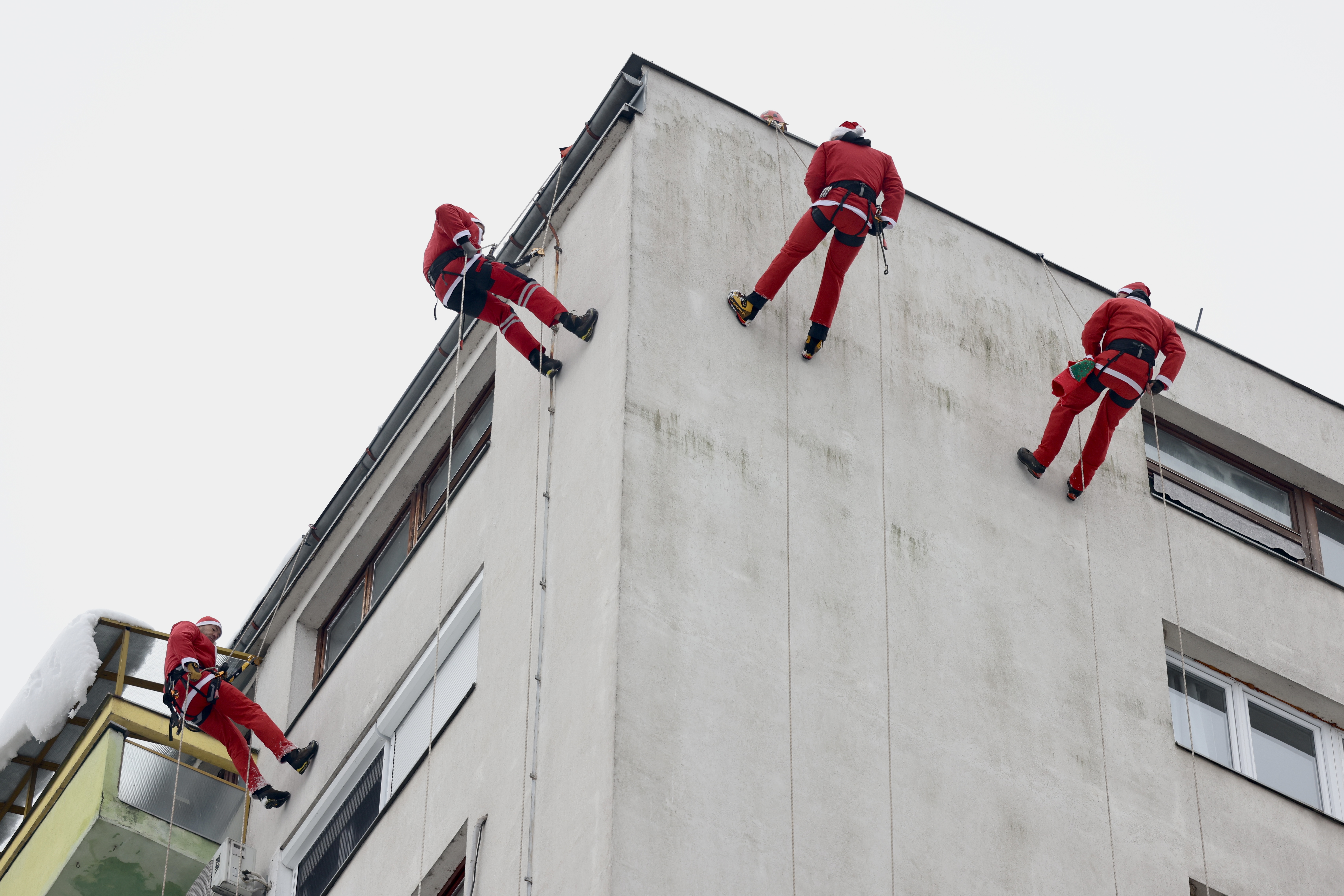 djeda mrazovi masnica podjela paketica vrtic