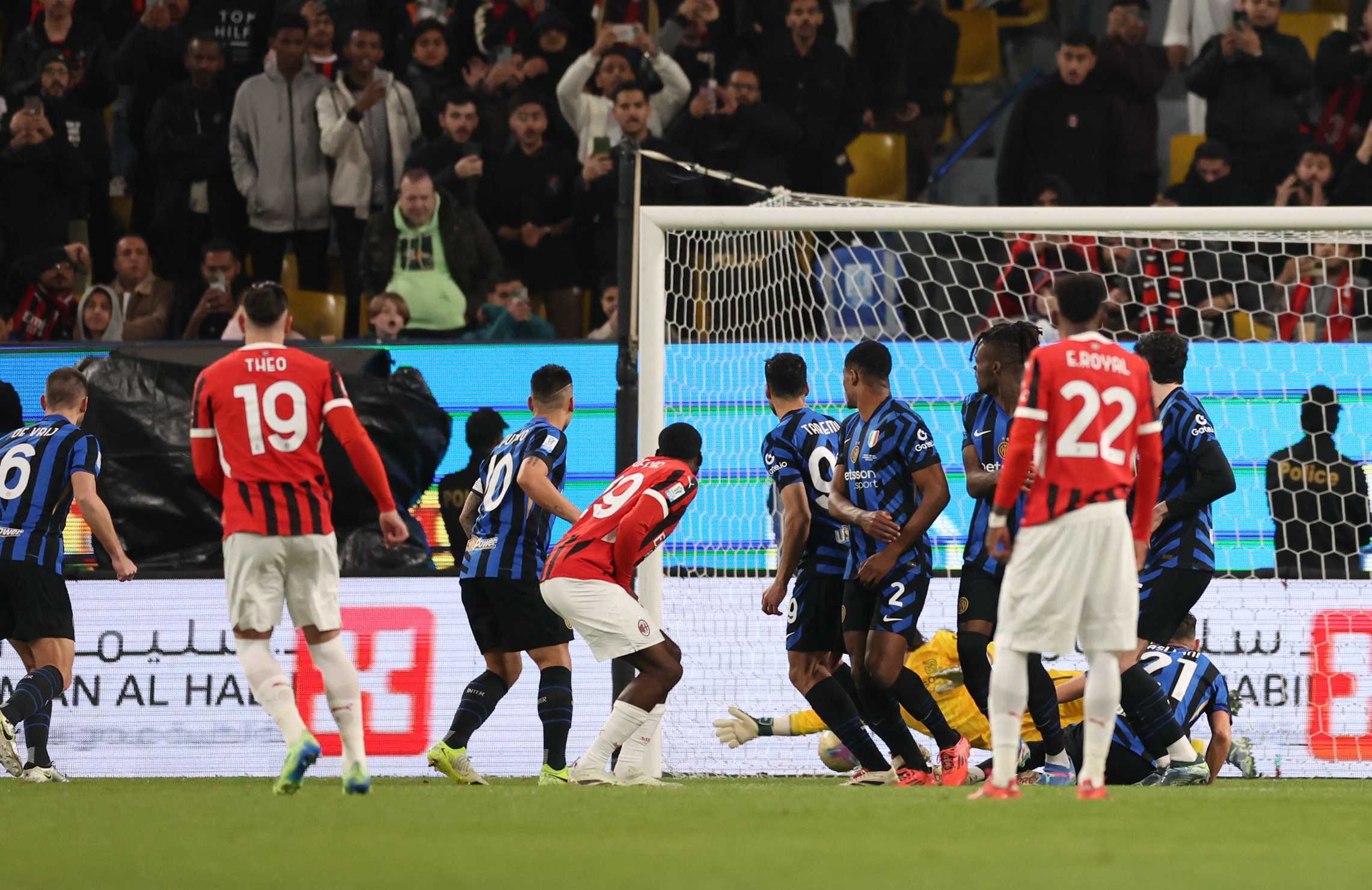 REUTERS/Claudia Greco