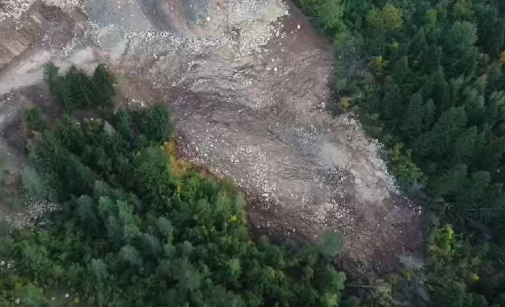 klizište curine njive-1735722894-l_02b64c7fed9ef73a6d3c9d6bb558753c