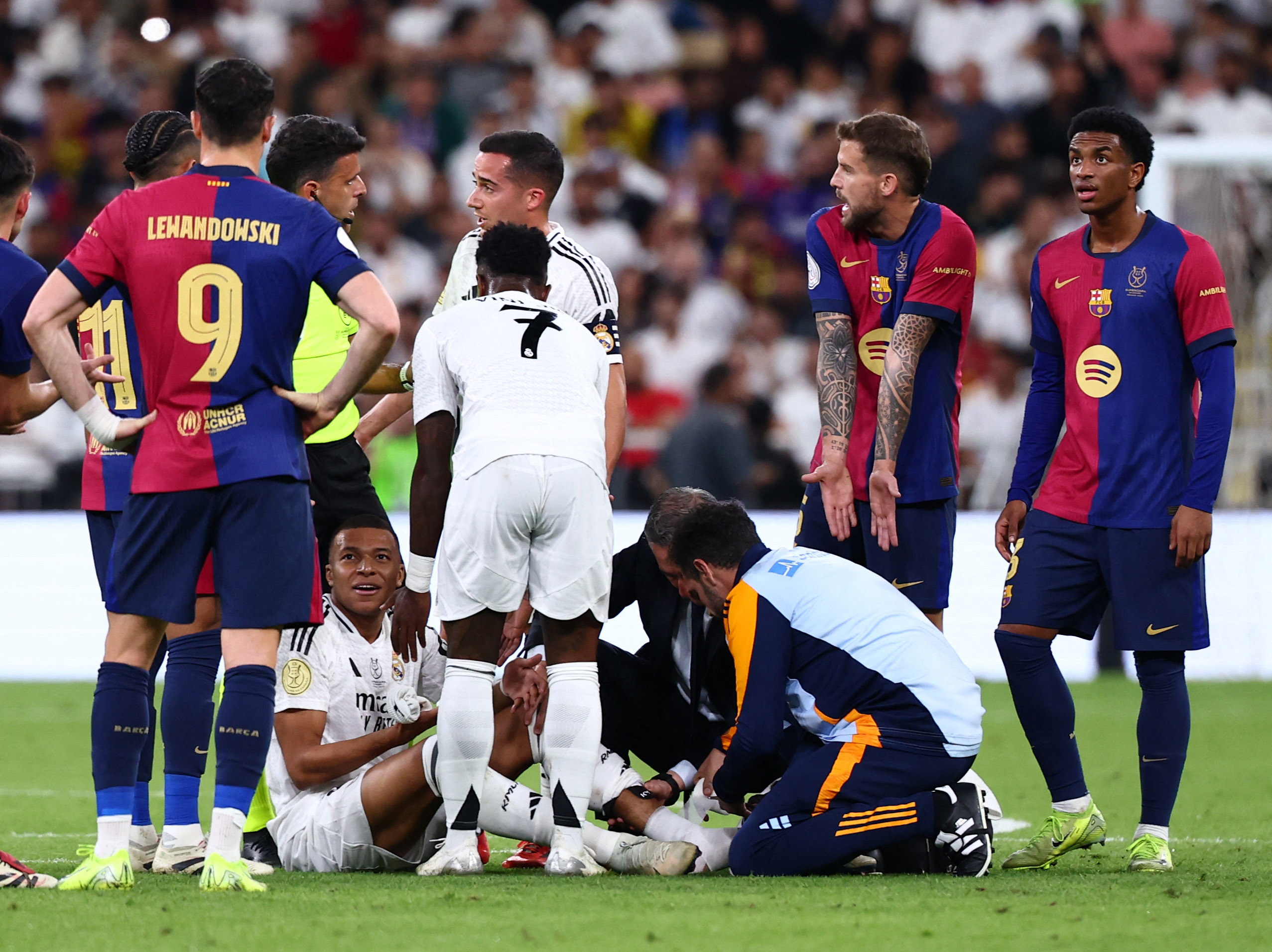 Spanish Super Cup - Final - FC Barcelona v Real Madrid
