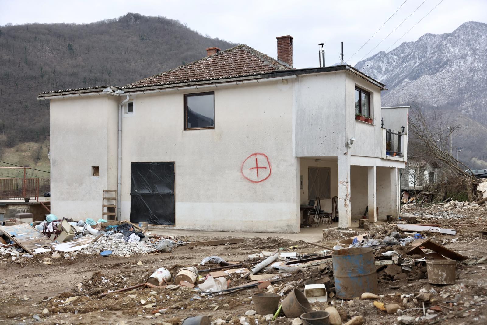 ruševina, ruševine, jablanica, poplave