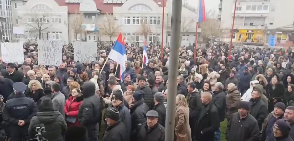1737195497-protesti-ljubisa-petrovic-bijeljina-1024x491.jpg