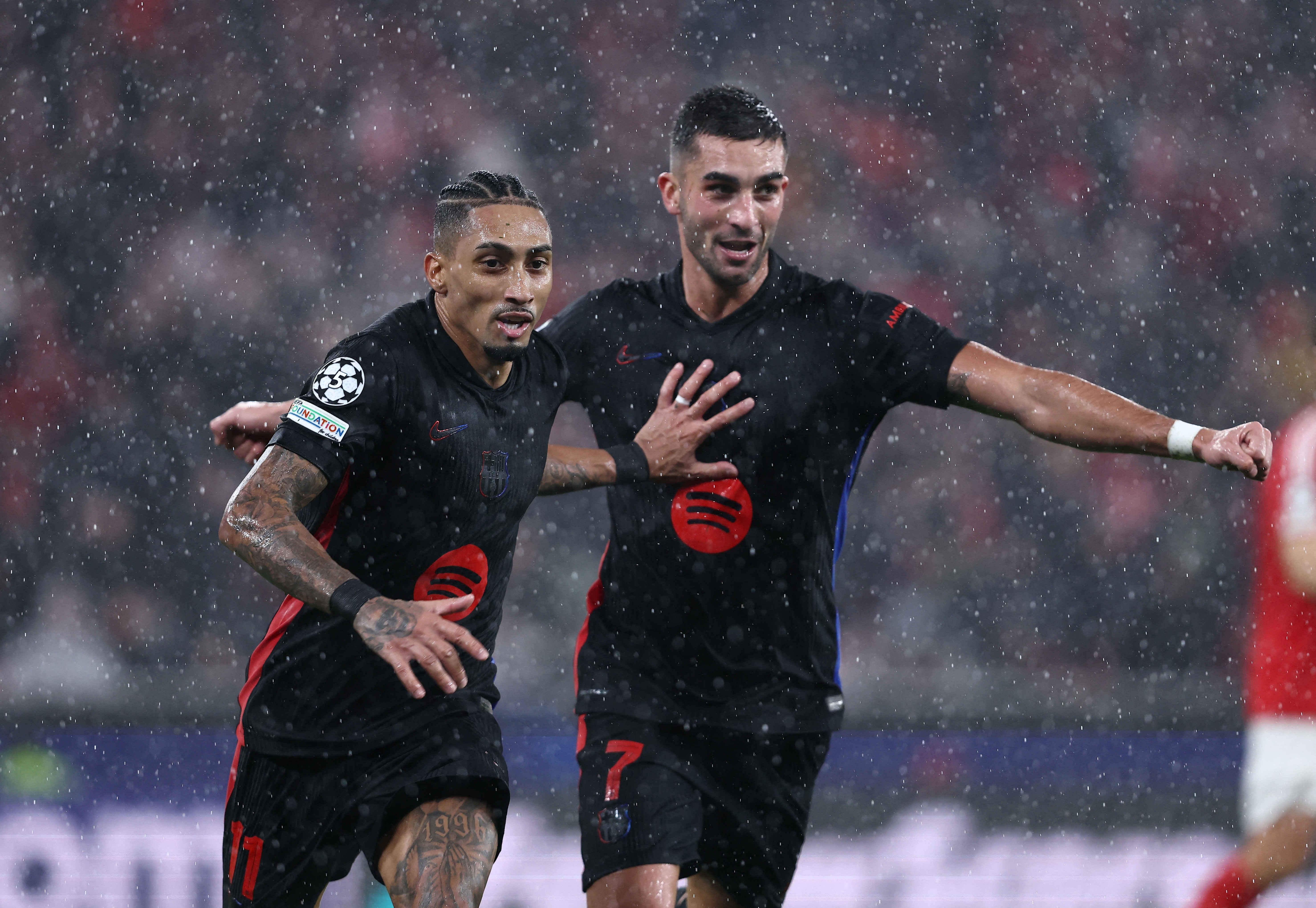 Champions League - Benfica v FC Barcelona