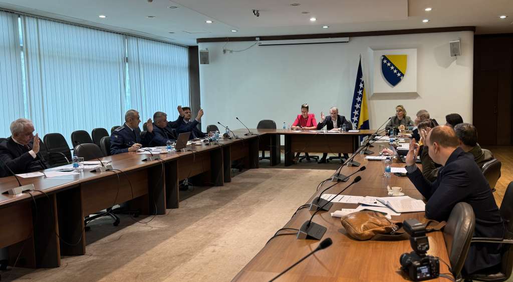 l_b26b4326519cd054d102afb1a3706f81