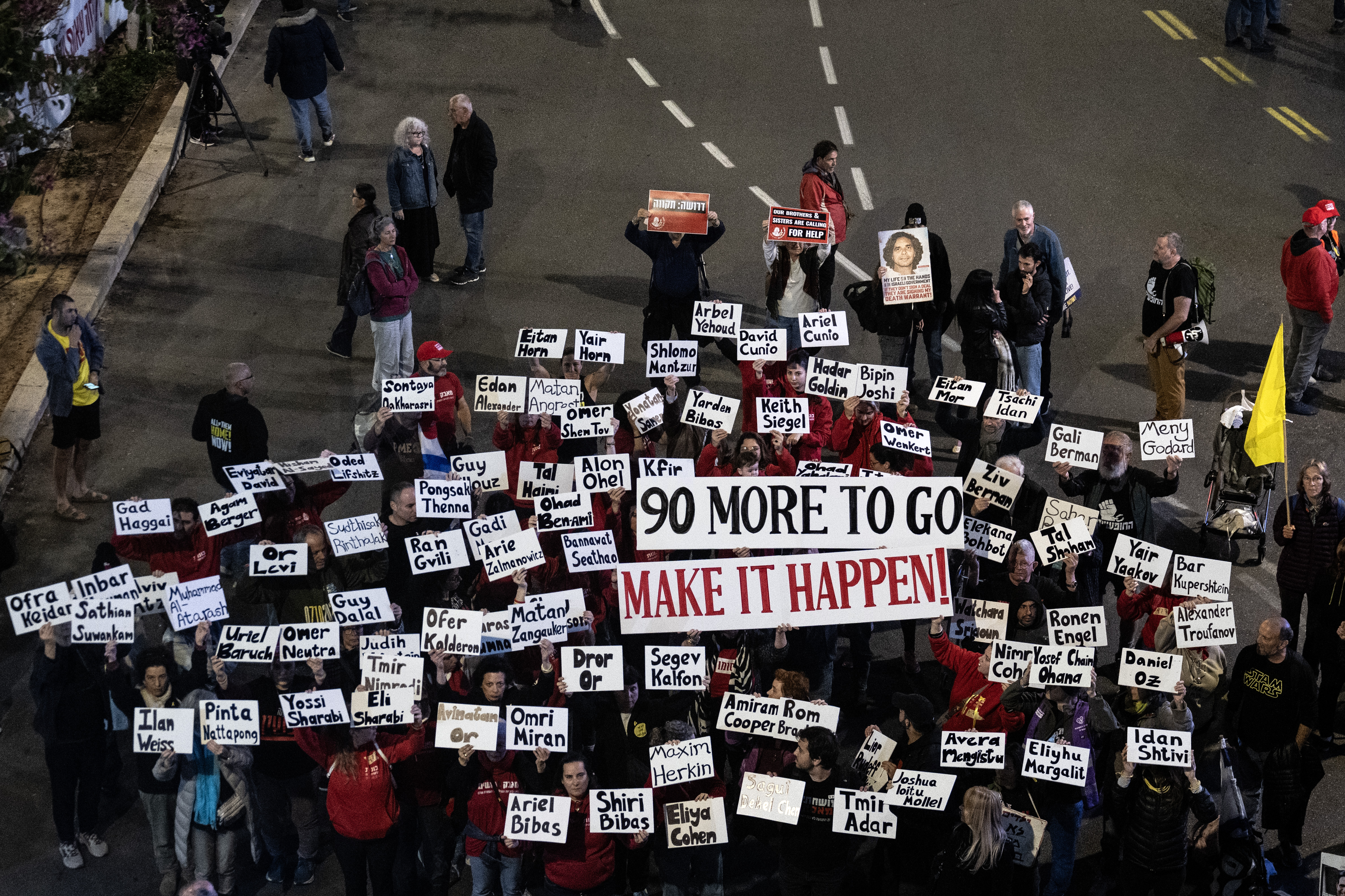 Porodice izraelskih talaca protestuju u Tel Avivu i traže poštivanje primirja