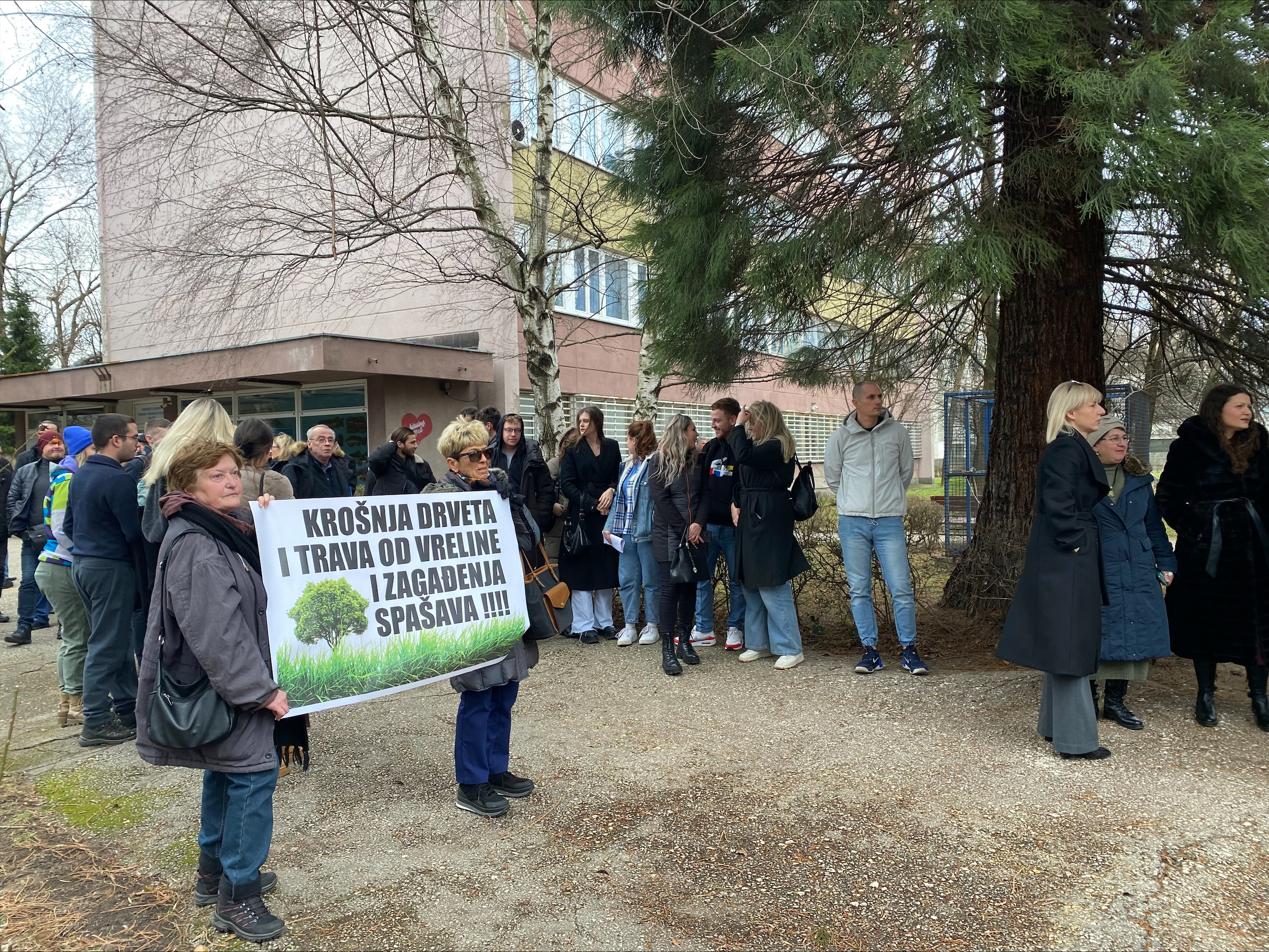 protest-pmf.-processed-F05E9448-DDF2-41B1-9406-975F1C266ED8