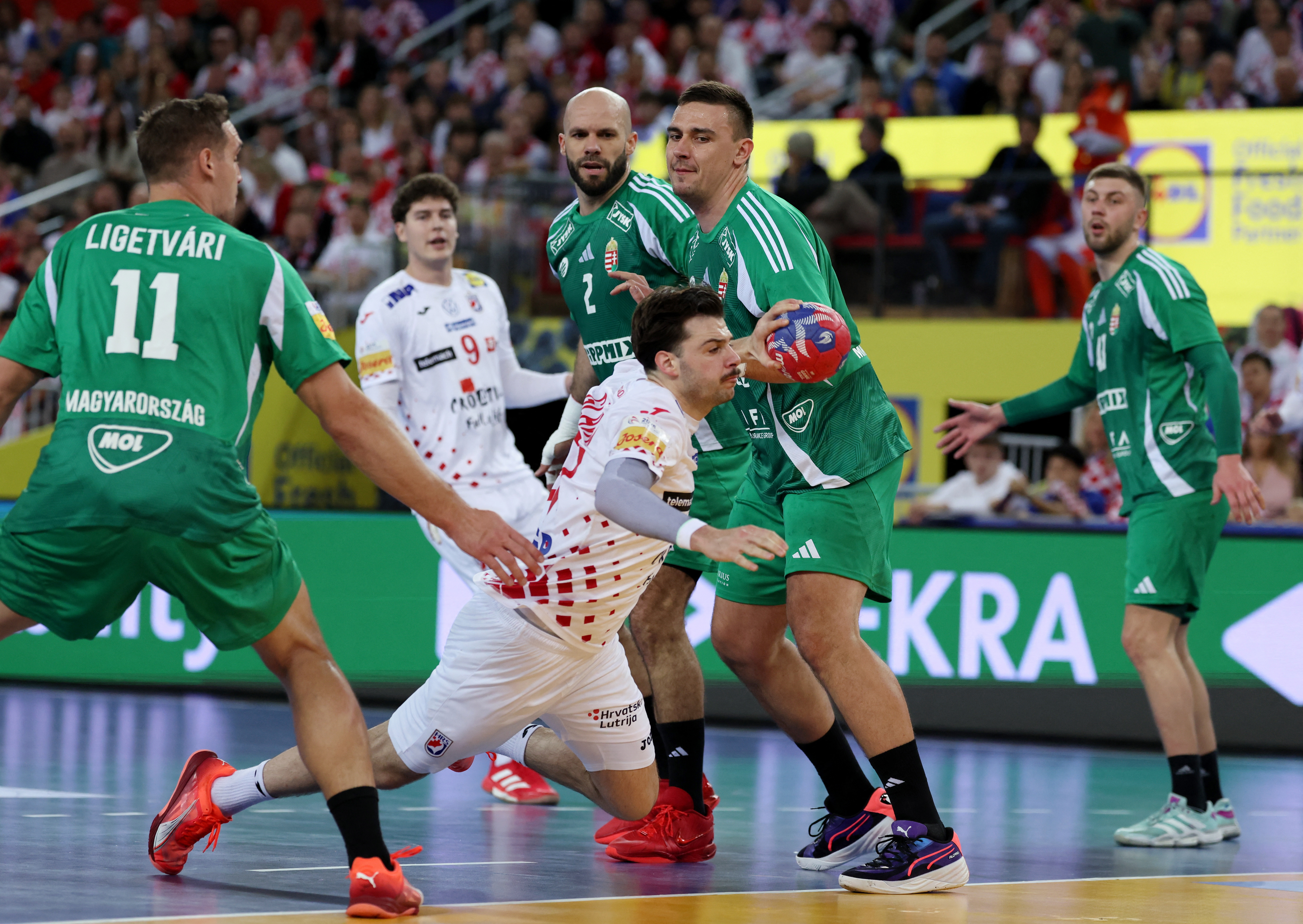 REUTERS/Antonio Bronic