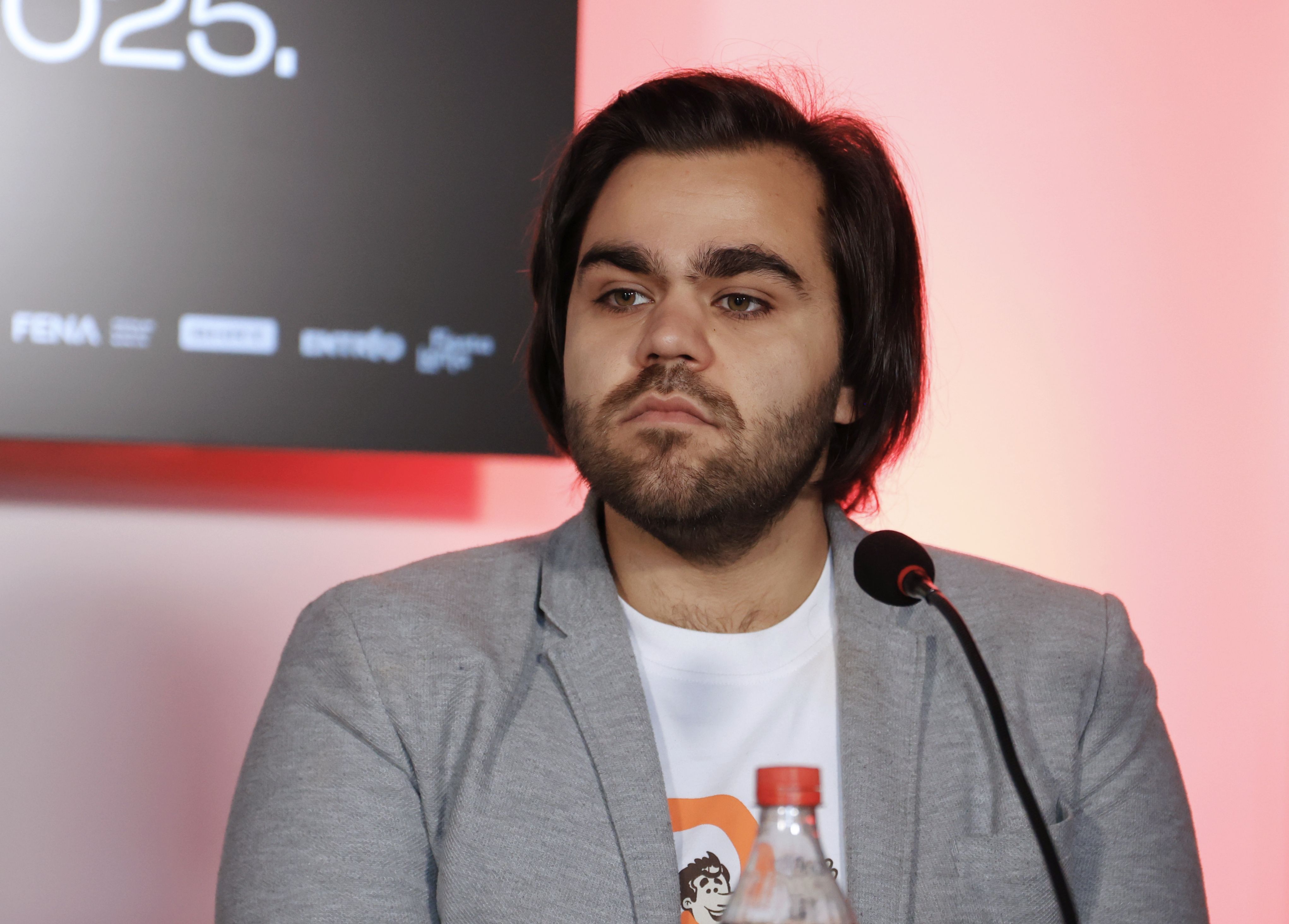 7877cf114fe50f71ae76a9aaf636d236