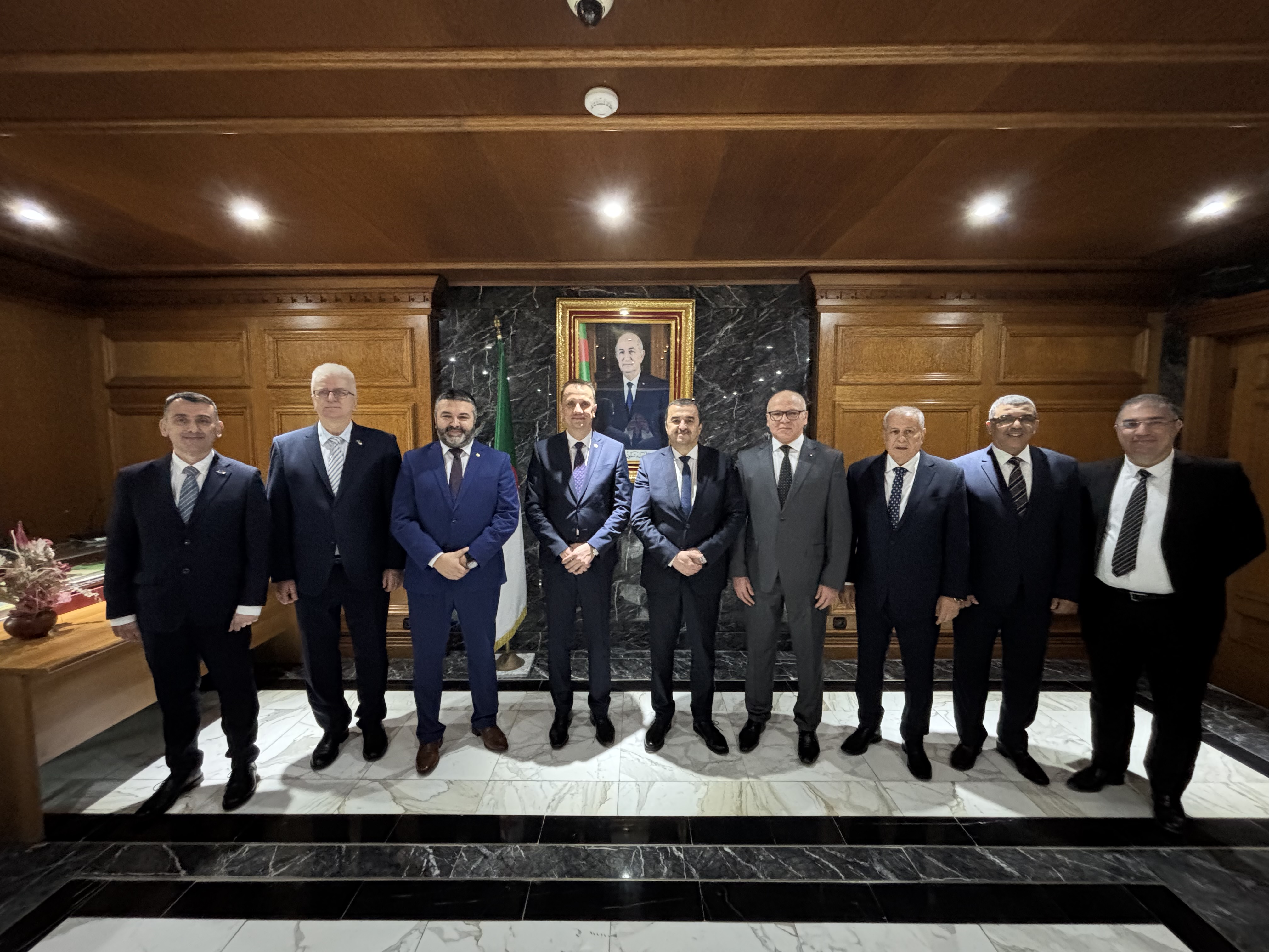 lakic i ustamujic u alžiru