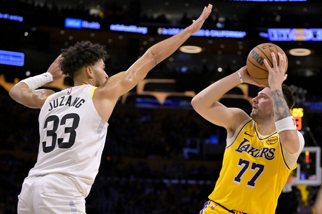 1739253281-2025-02-11T045439Z_1018575172_MT1USATODAY25386192_RTRMADP_3_NBA-UTAH-JAZZ-AT-LOS-ANGELES-LAKERS-1024x683.jpg
