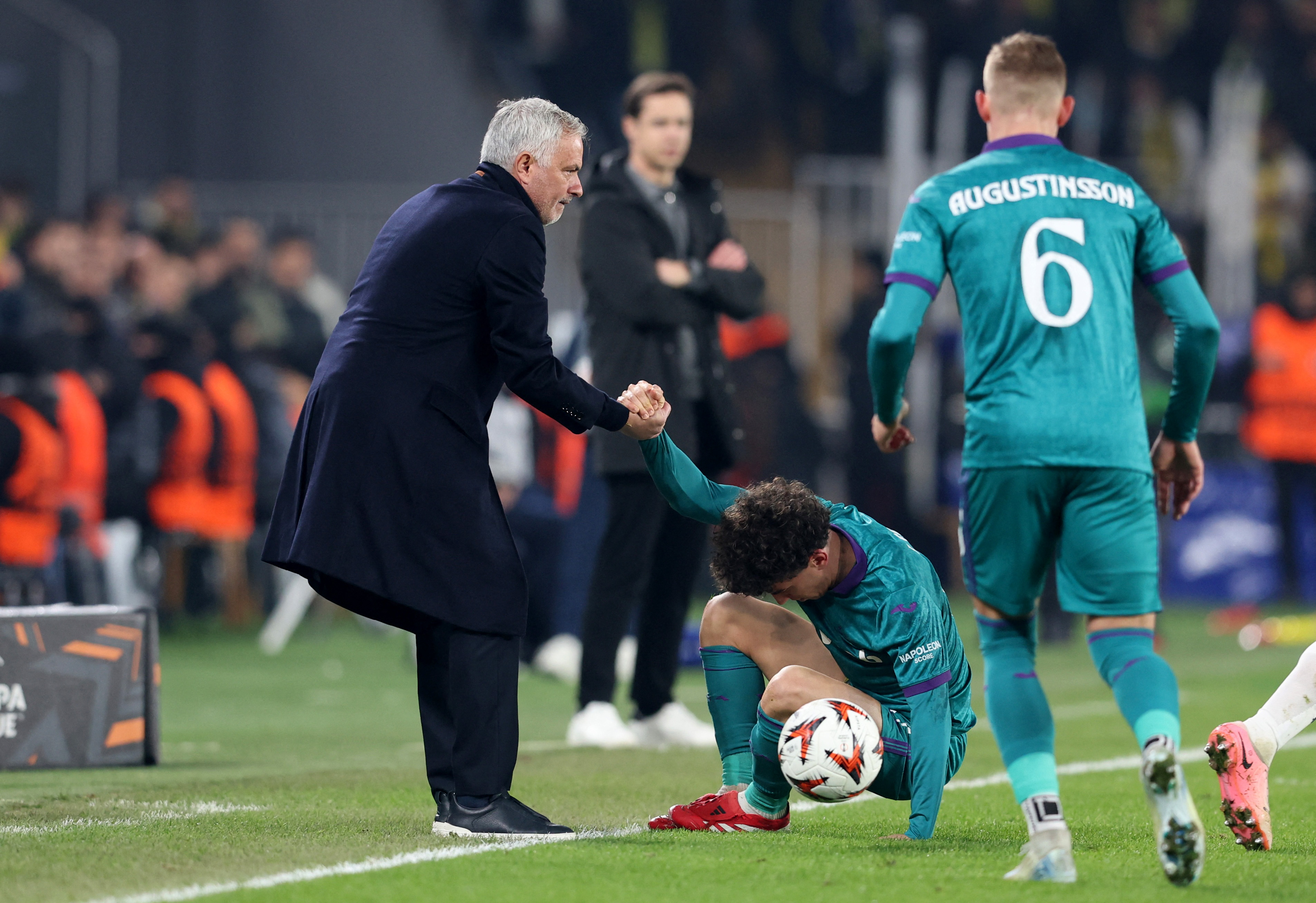 Europa League - Knockout Phase Playoff - First Leg - Fenerbahce v Anderlecht