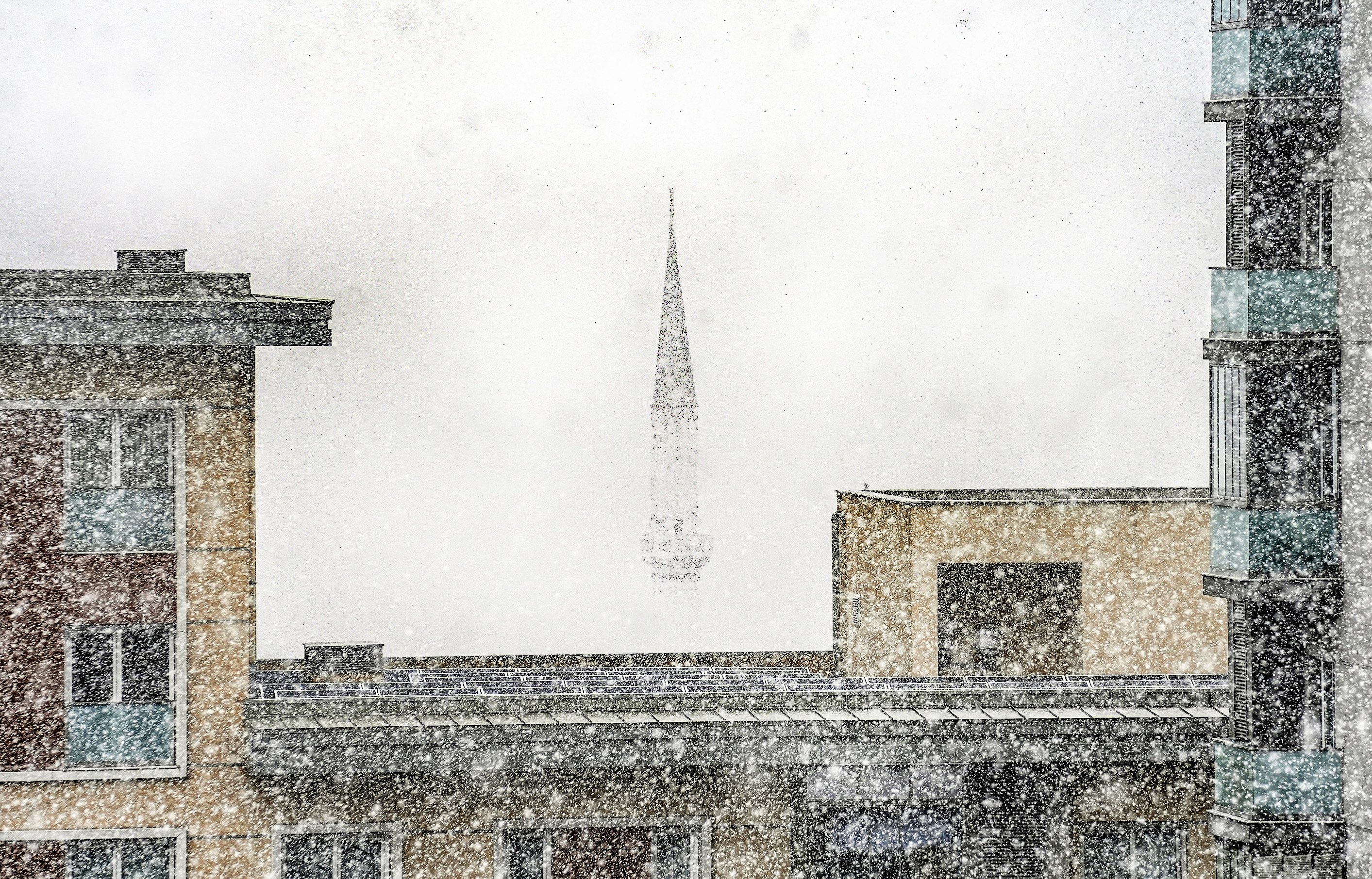 Snijeg u Istanbulu stvorio probleme u saobraćaju, obustavljena nastava