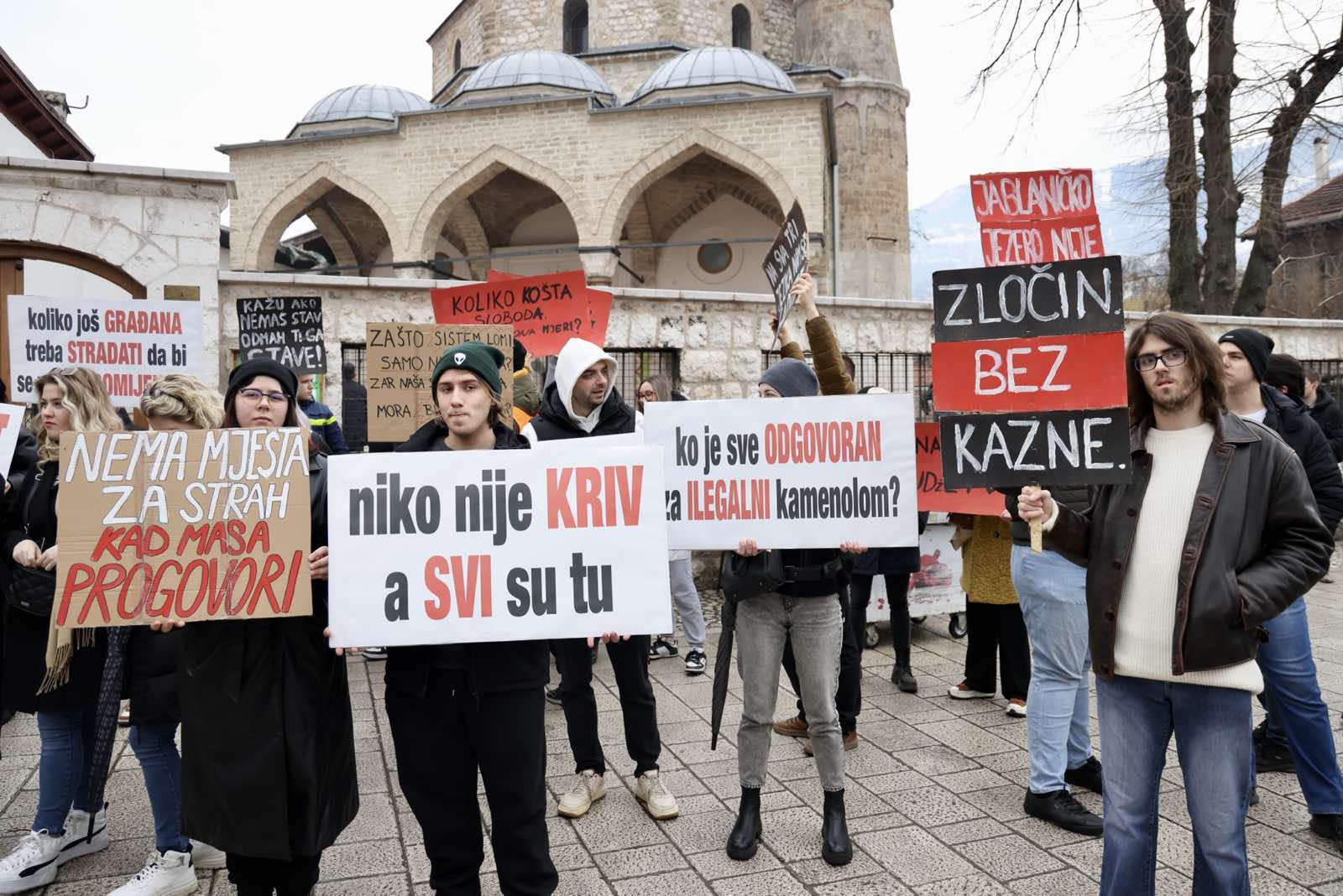 F.Z./N1 (Protesti u Sarajevu)