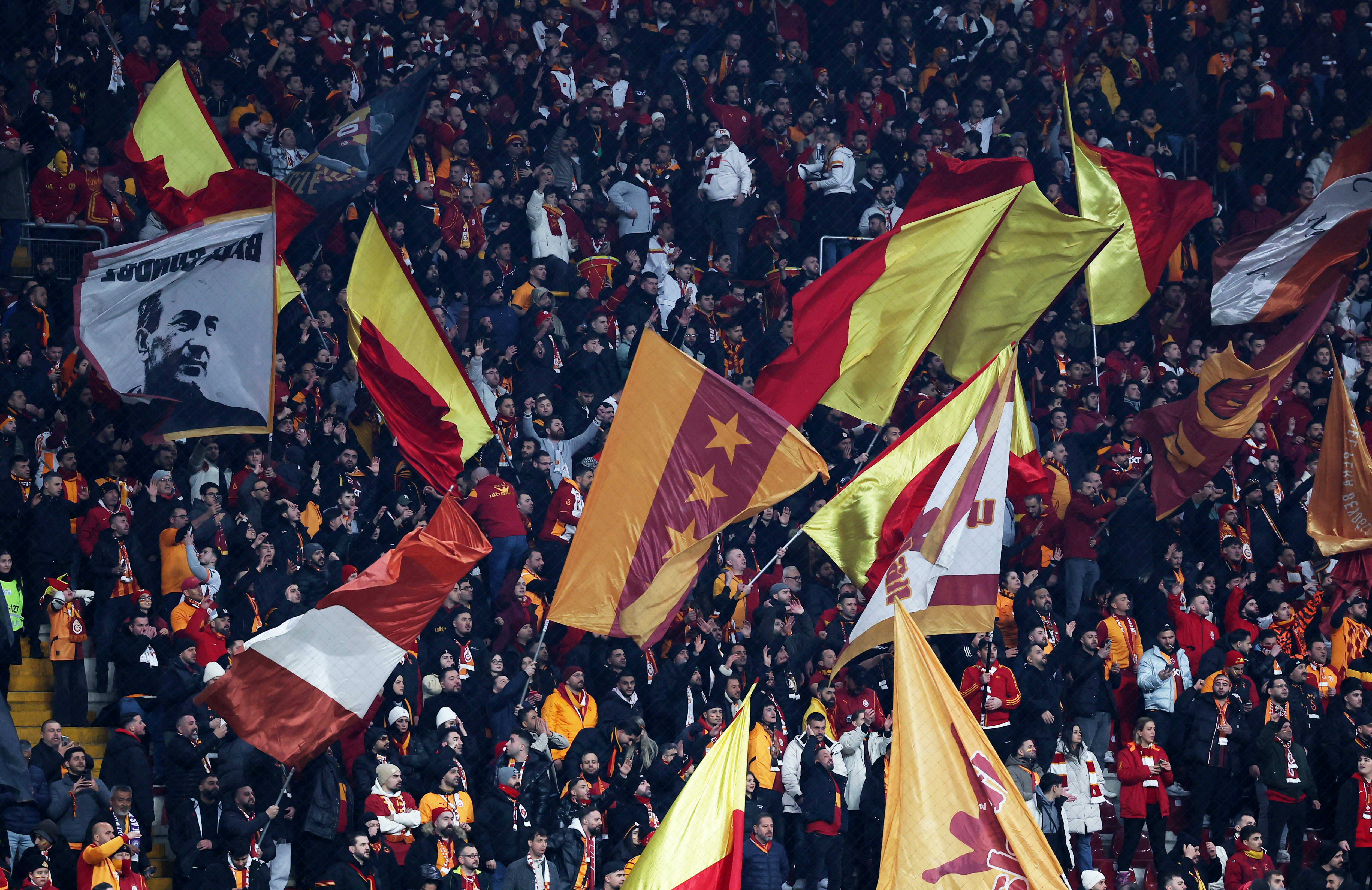 Super Lig - Galatasaray v Fenerbahce