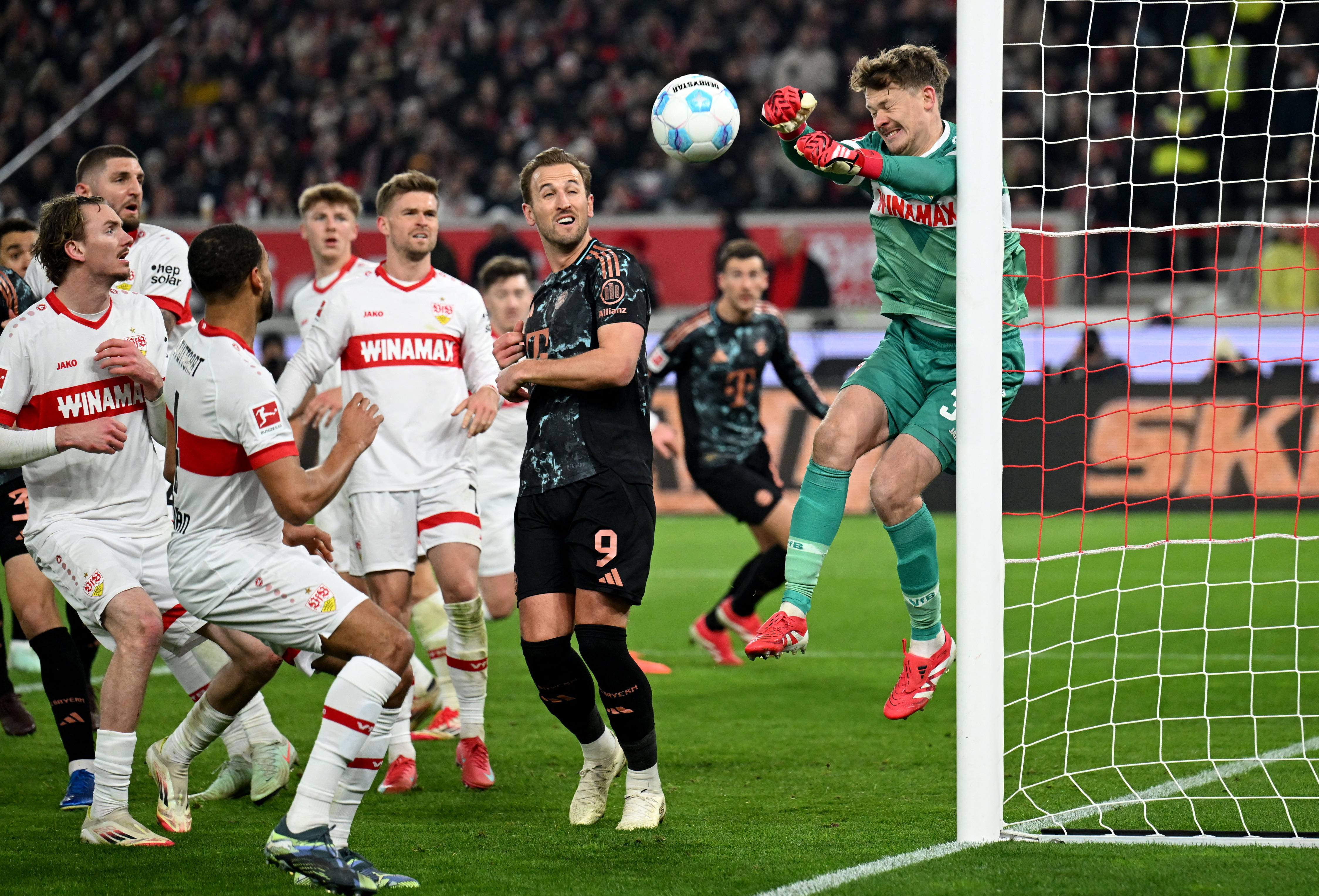 Bundesliga - VfB Stuttgart v Bayern Munich