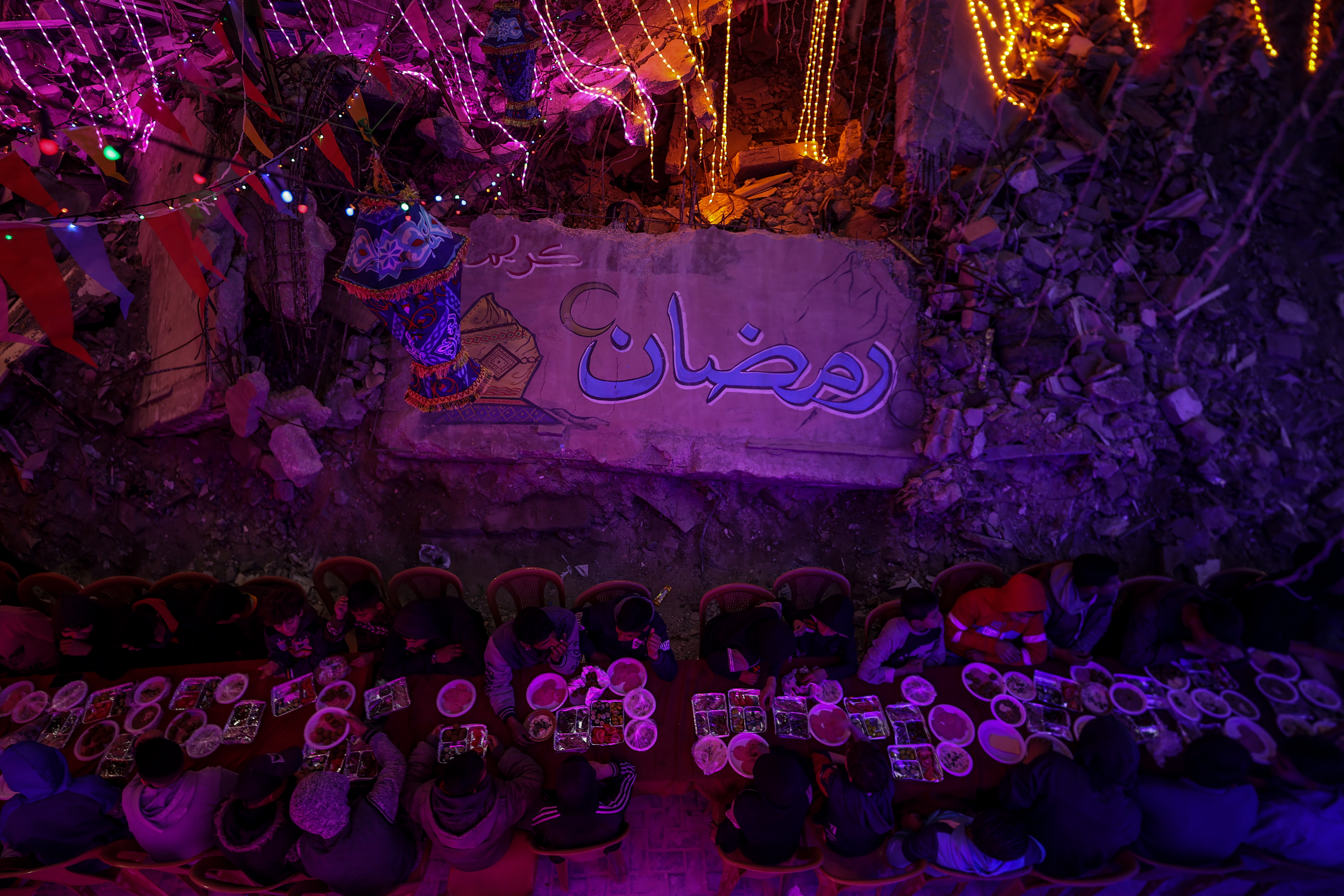 Ramazan u Gazi: Radost Palestinaca na prvom sehuru usred razorenog Khan Younisa