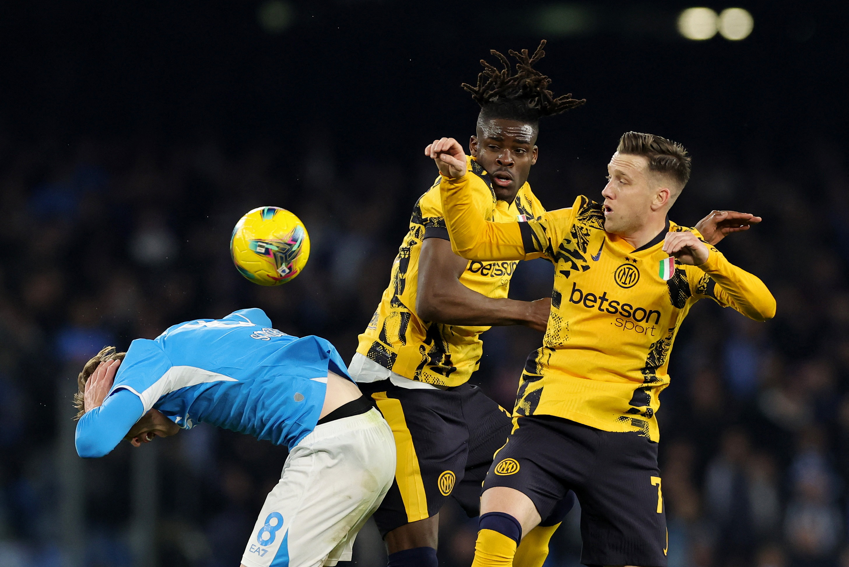 REUTERS/Ciro De Luca