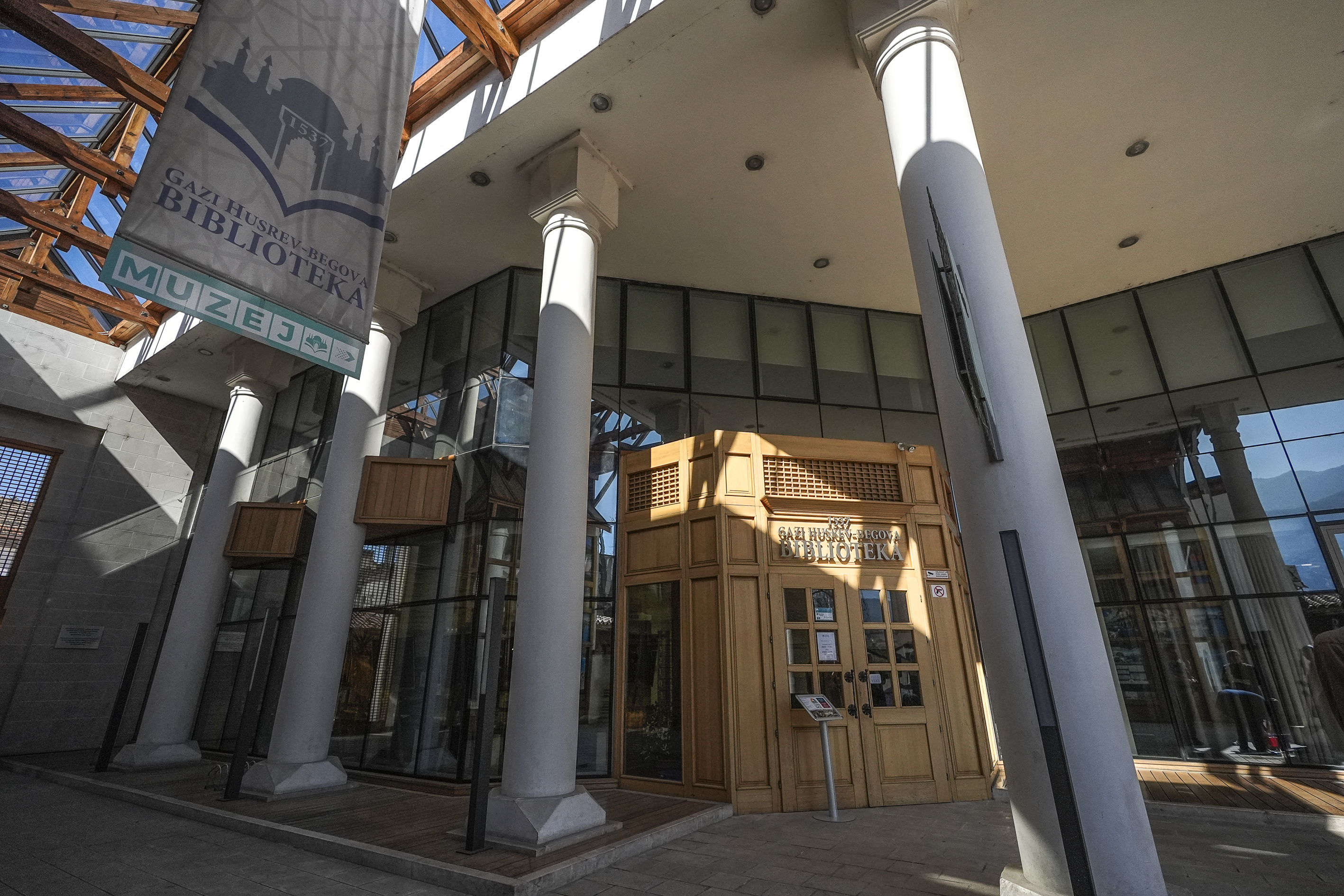 Čuvar pisanog blaga: Gazi Husrev-begova biblioteka čuva rukopis star 900 godina