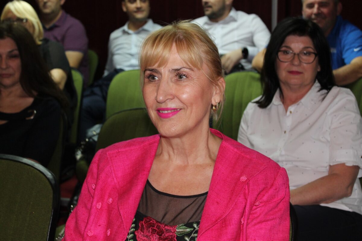 1691757919-thumbnail_dr-Andjelka-Andjelkovic-zam-pred-SG-KG-Nikic-1200x800