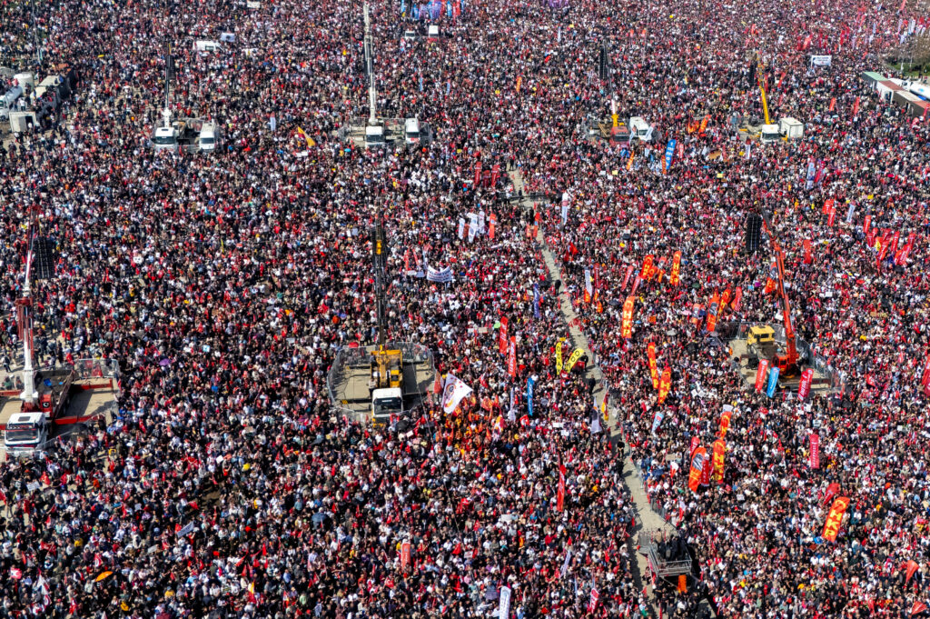 1743250971-2025-03-29T120756Z_320483502_RC20NDACMA2R_RTRMADP_3_TURKEY-OPPOSITION-MAYOR-PROTESTS-1024x681.jpg