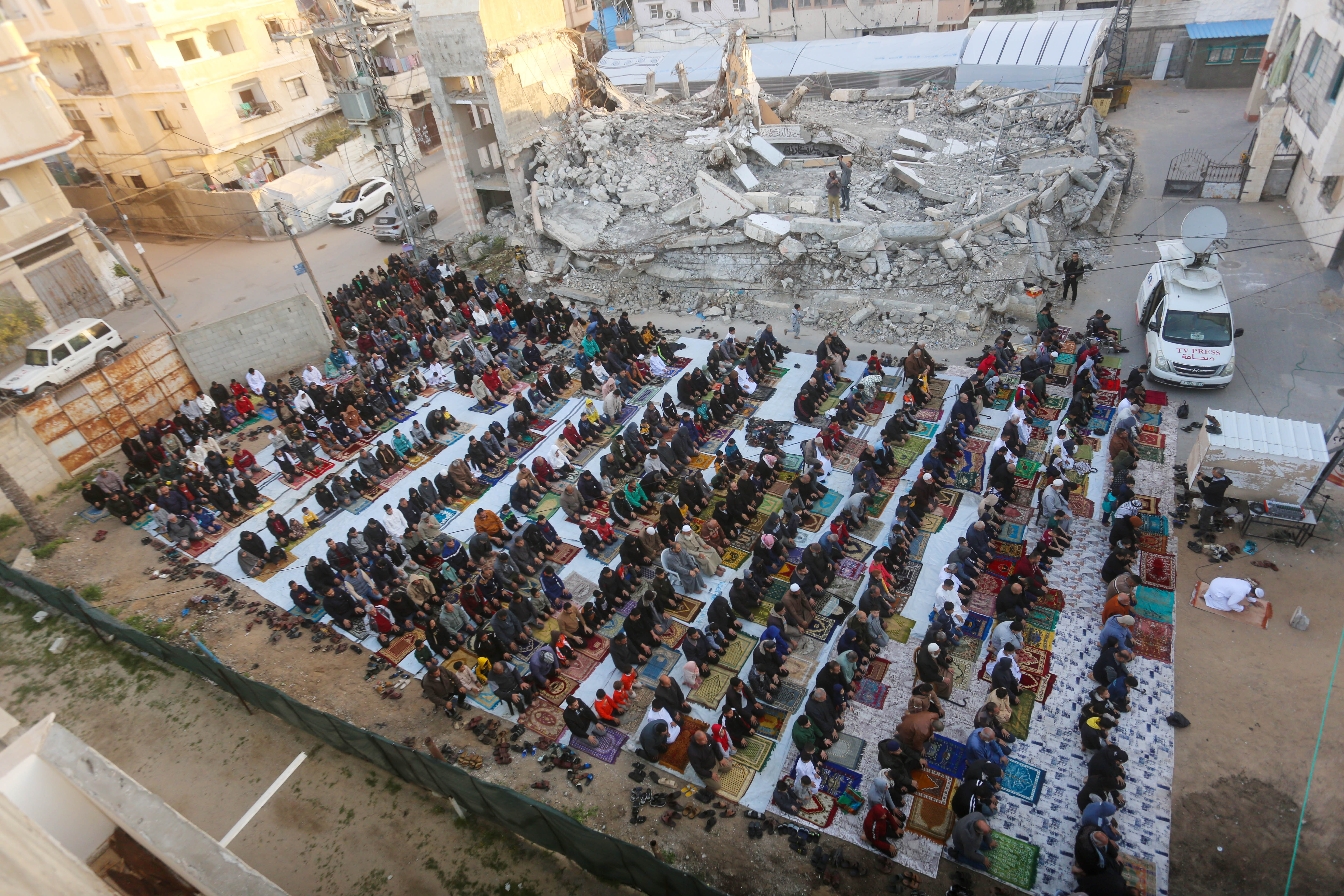Palestinci obilježavaju Ramazanski bajram među ruševinama u Gazi
